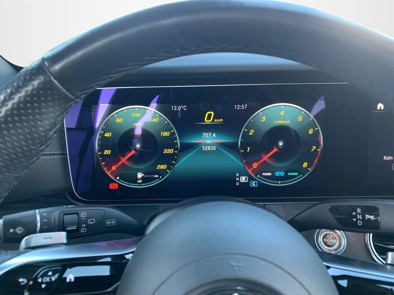 Mercedes-Benz E-Klasse 200 T AMG LINE SHZ PDC AHK TOTW LED KEYFREE AMG LineW214 E 200 T AMG LINE SHZ PDC AHK TOTW LED KEYFREE AMG Line