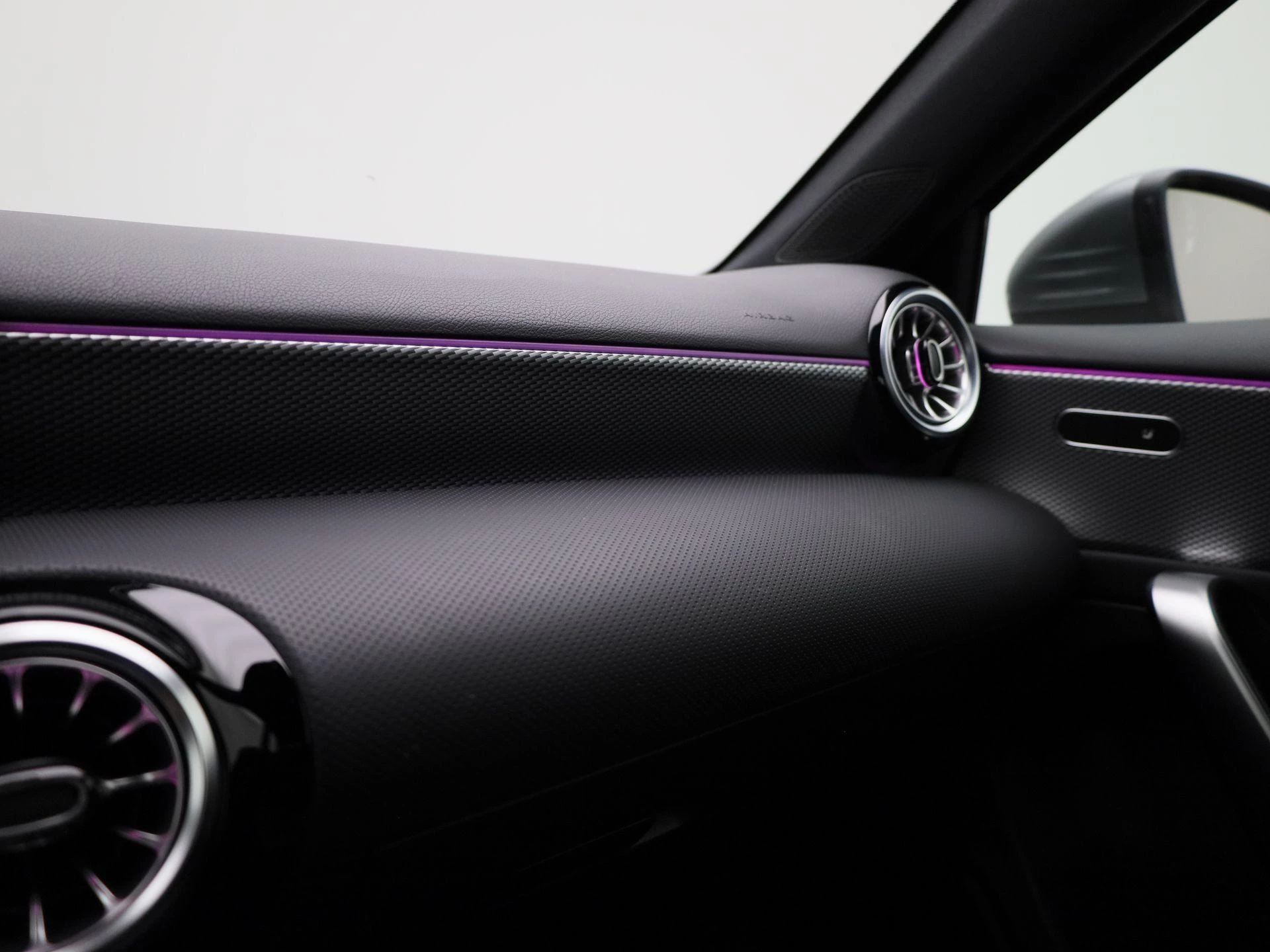 Mercedes-Benz-A-Klasse-image-26