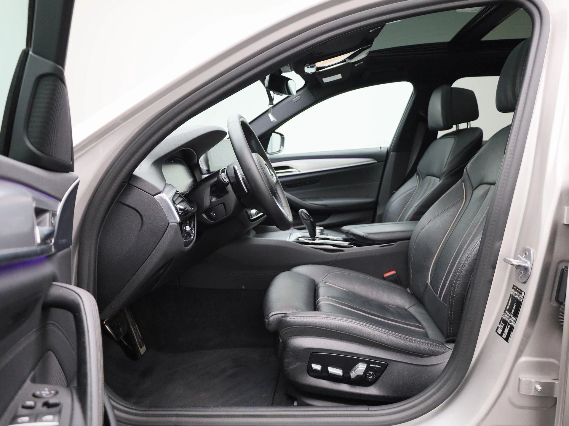 BMW-5 Serie-image-10
