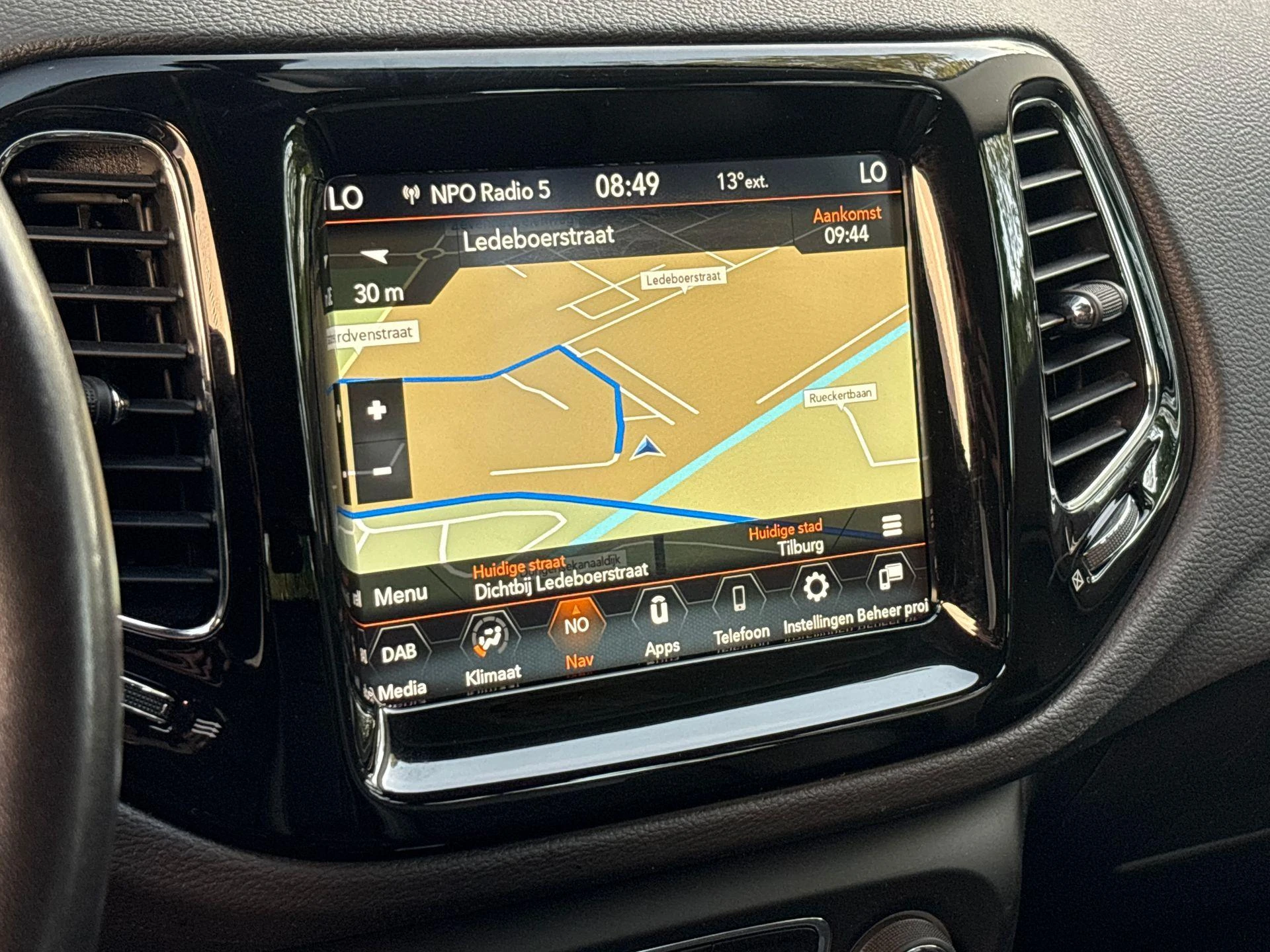 Jeep-Compass-image-11