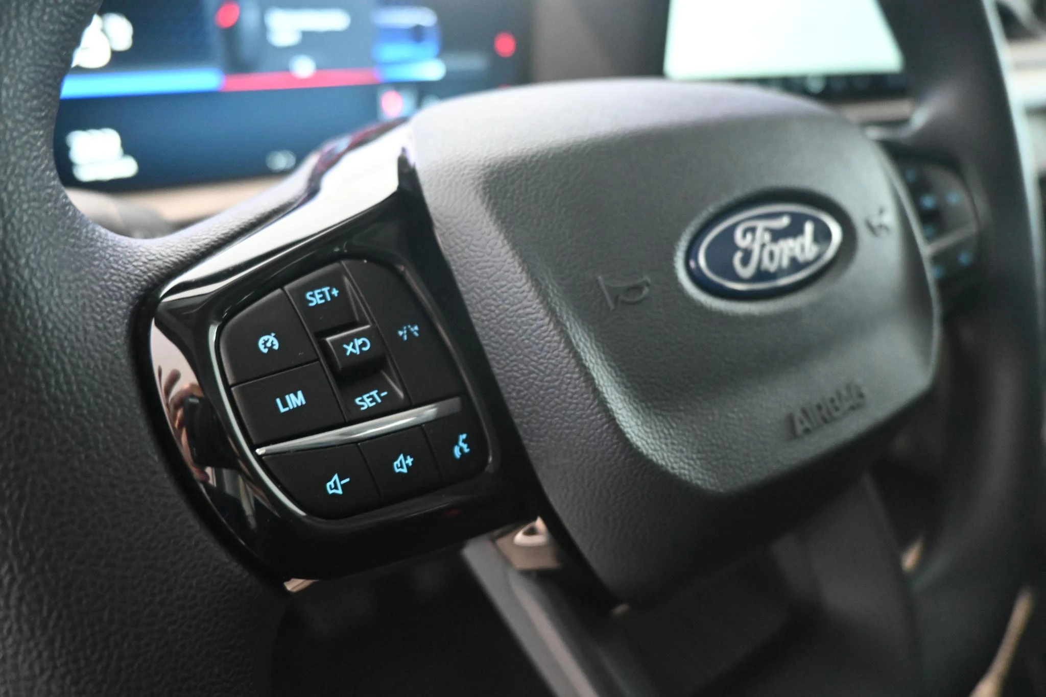 Ford-E-Transit Custom-image-12