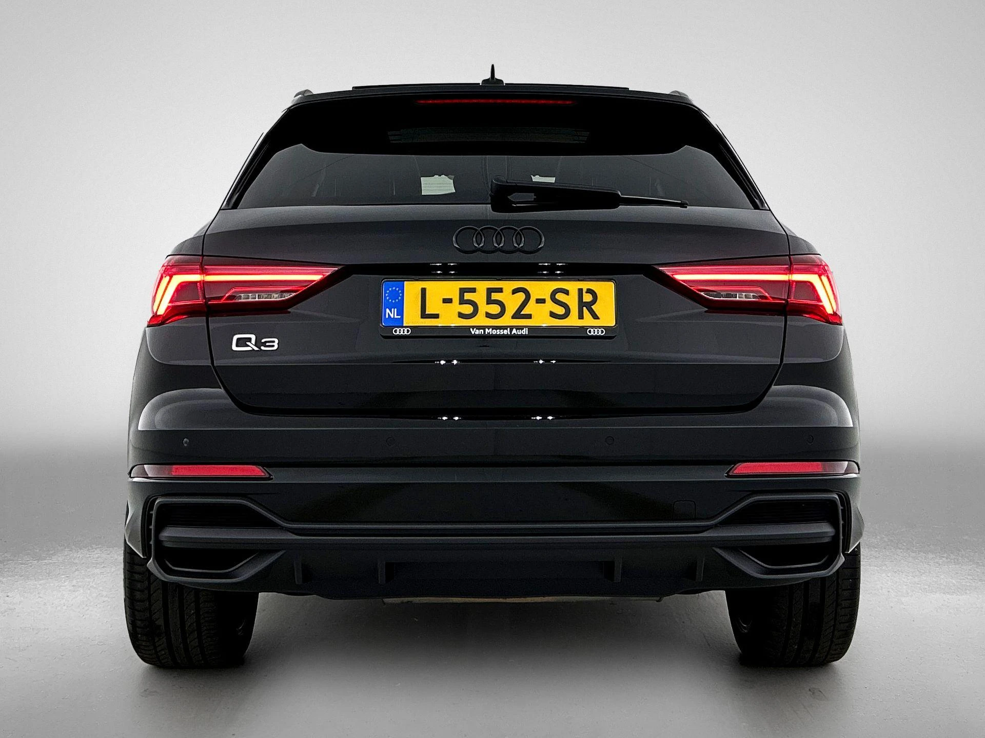 Audi Q3 45 TFSI e S edition 245 PK