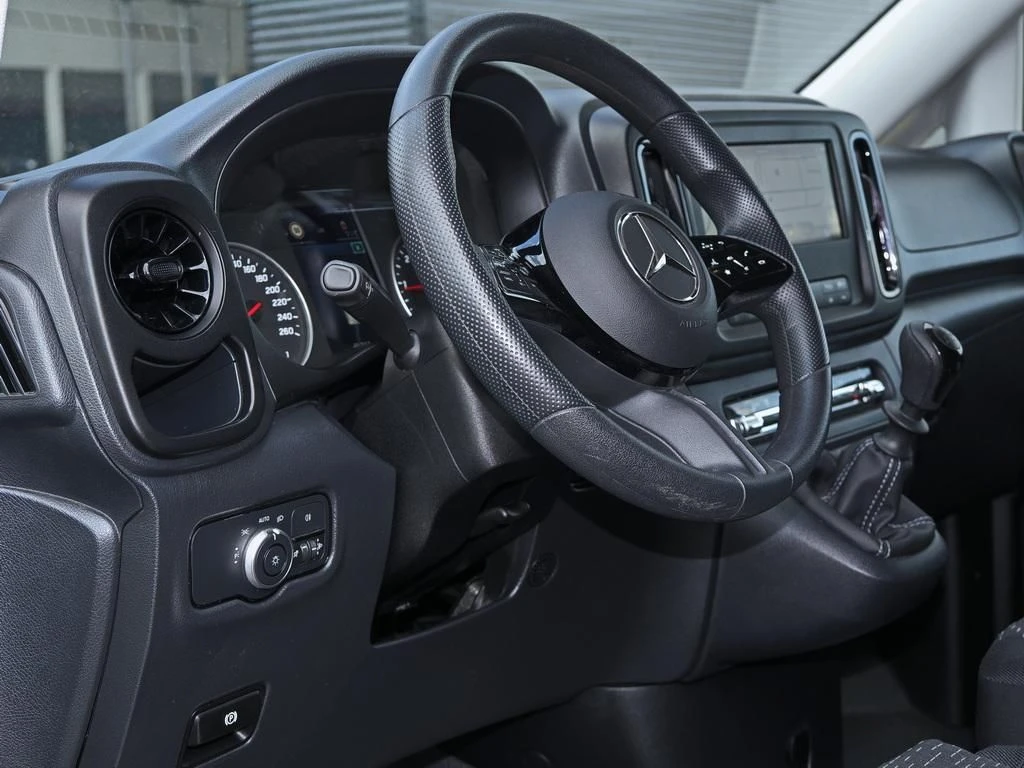 Mercedes-Benz-Vito 116-image-8