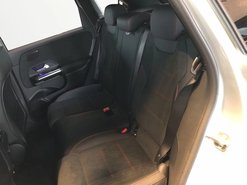Mercedes-Benz B-Klasse 180 AMG NIGHT AHK WINTER-PAKET SOUND 360° AMG Line