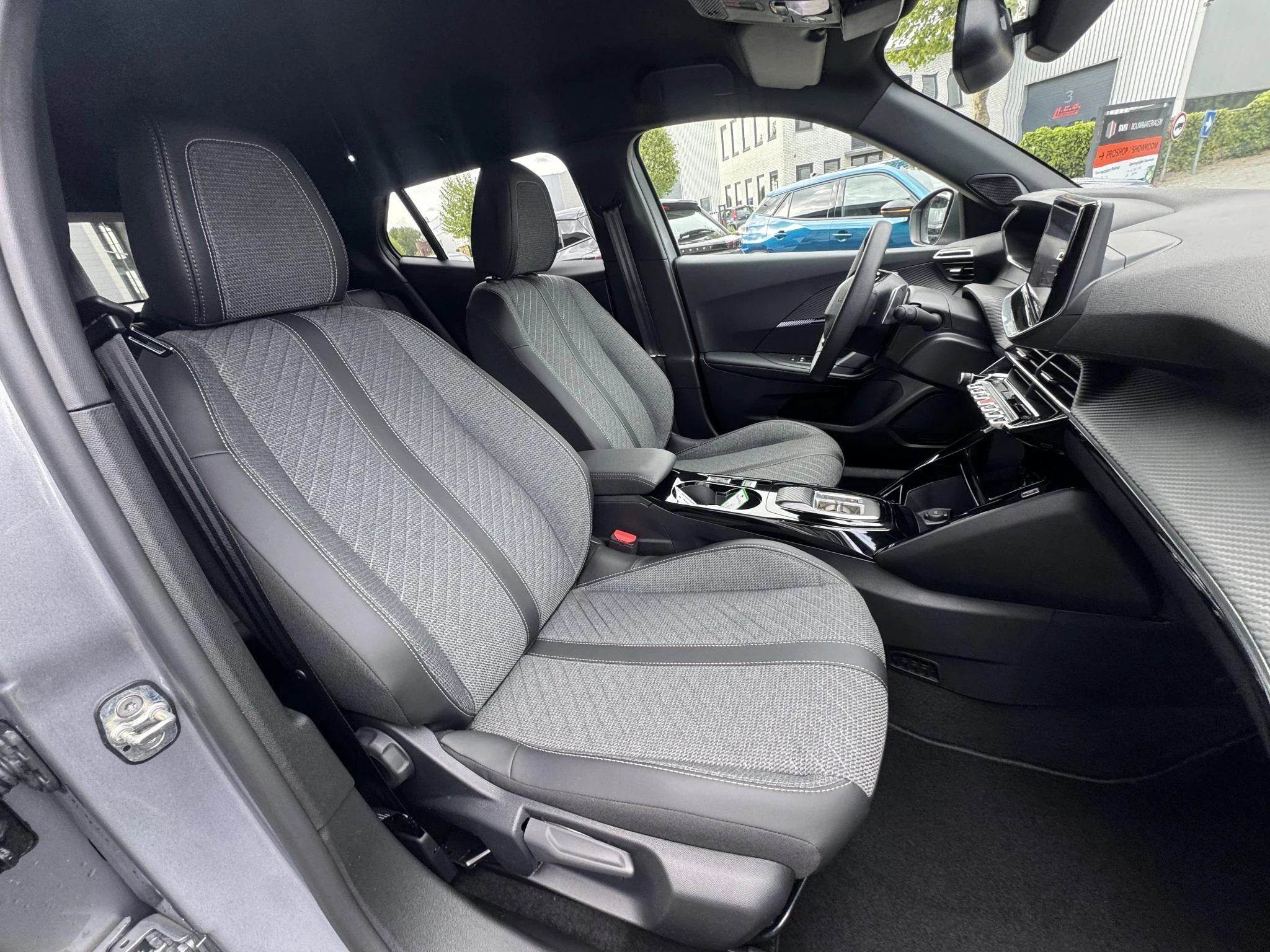 Peugeot-2008-image-14