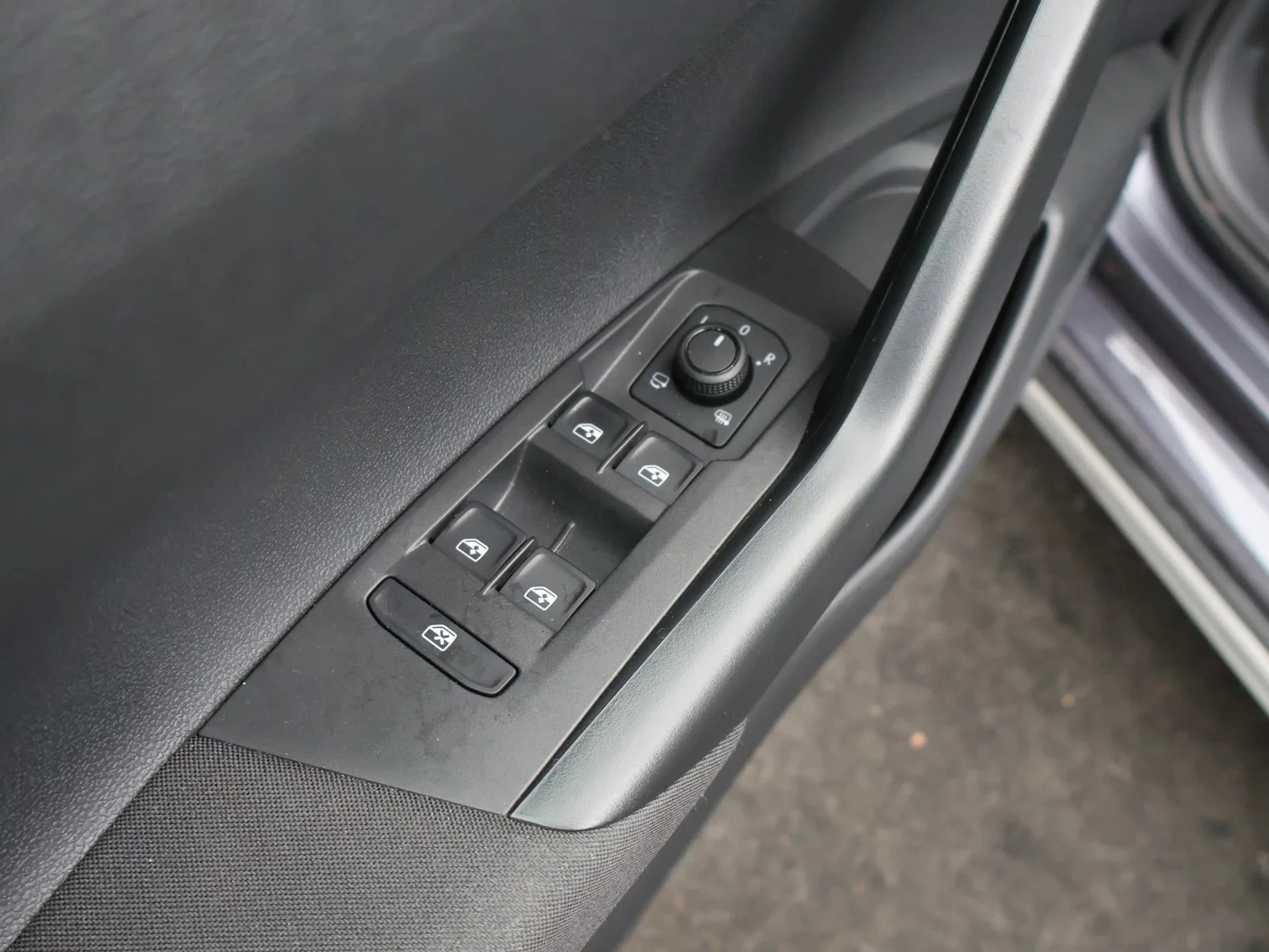Volkswagen-Taigo-image-15