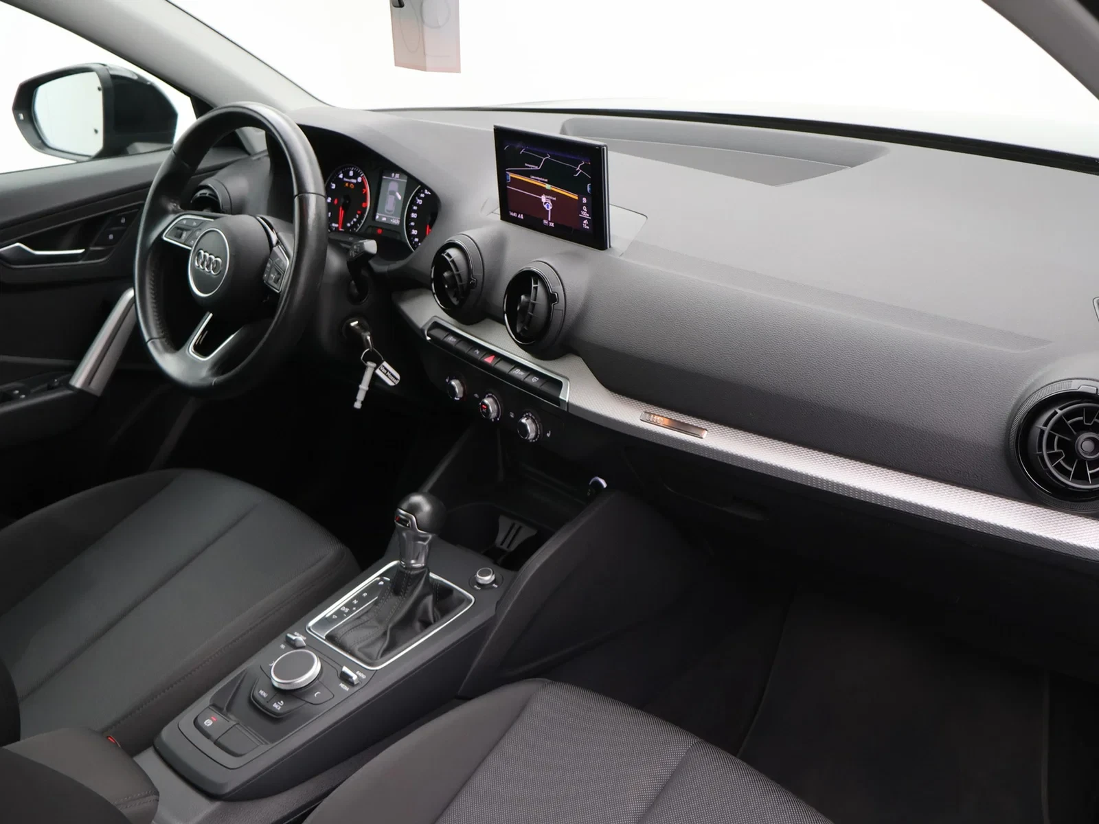 Audi Q2 Audi Q2 1.0TFSI *AUTOMAAT*NAVI*CRUISE*ZETELVERWARMING*PDC*...*