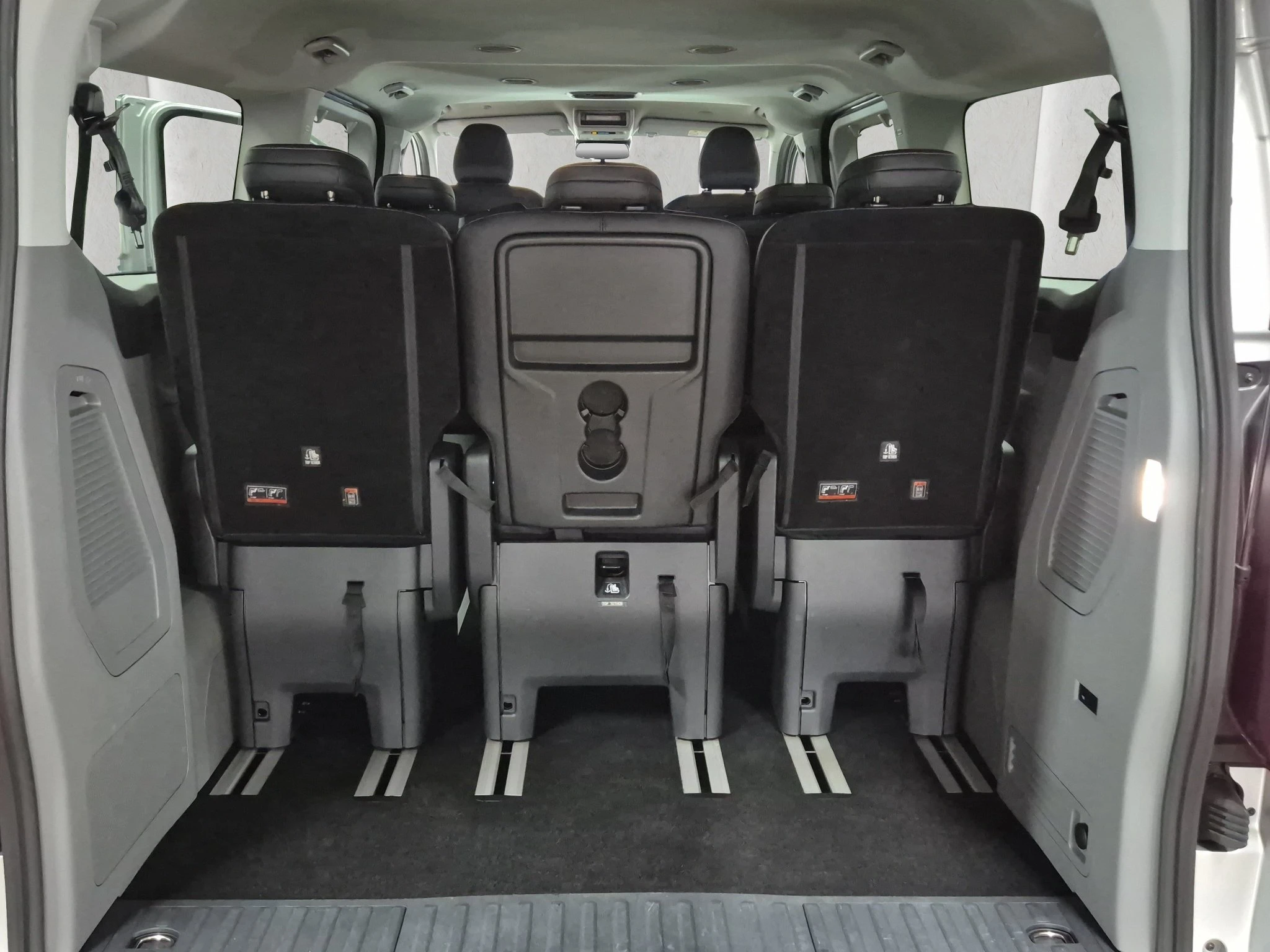 Ford-Tourneo Custom-image-16