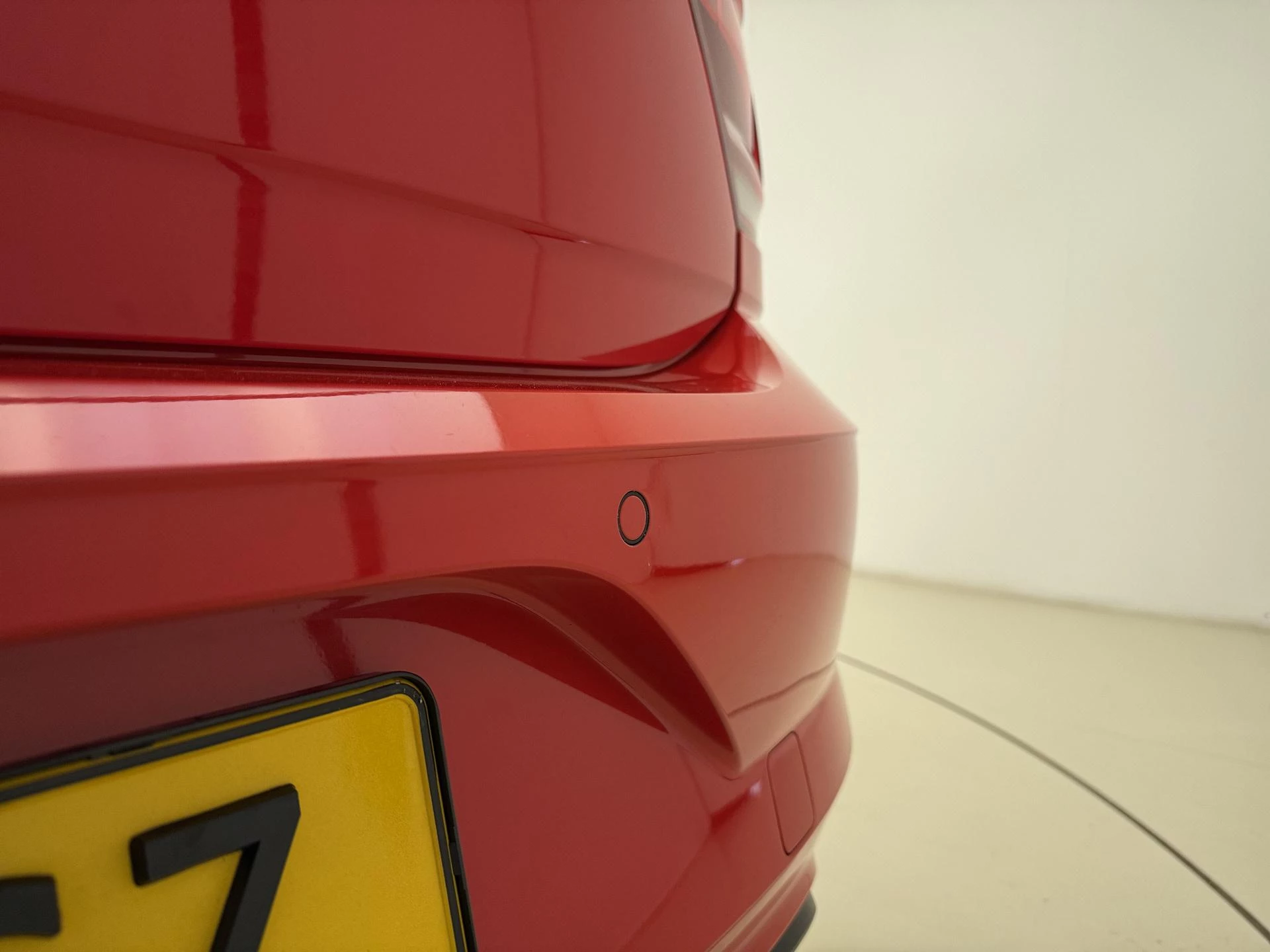 Volkswagen-Polo-image-2