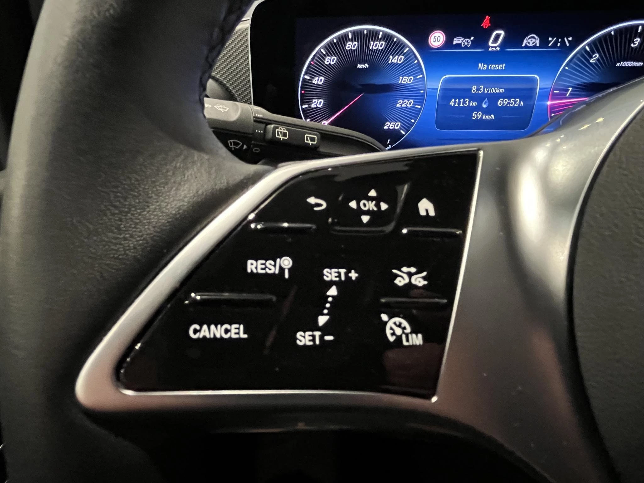 Mercedes-Benz-Classe V-image-21