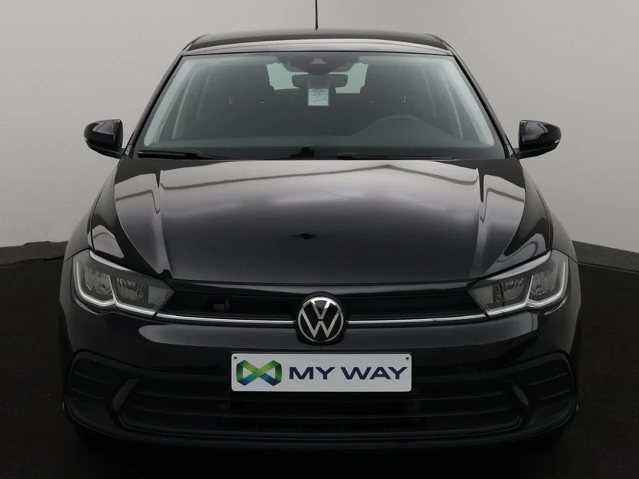 Volkswagen-Polo-image-1