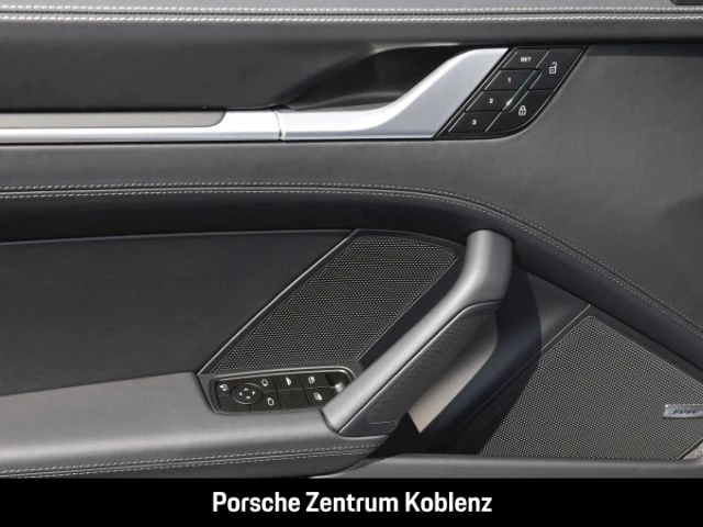 Porsche-911-image-13