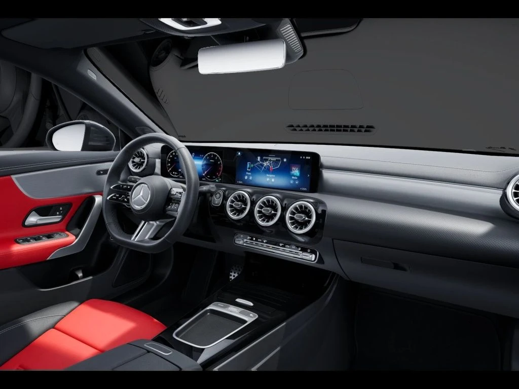 Mercedes-Benz-CLA 200-image-12