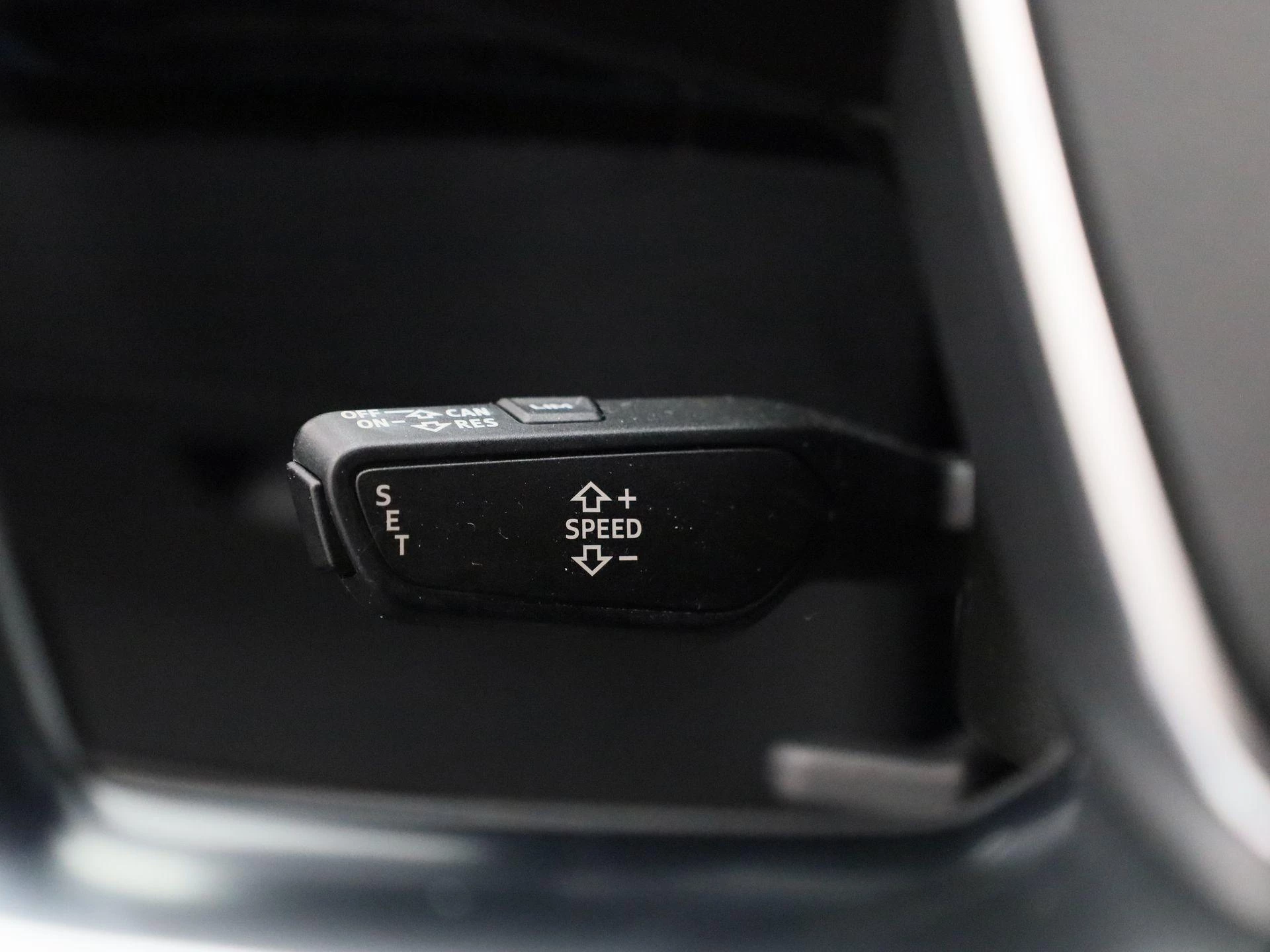 Audi-e-tron-image-25