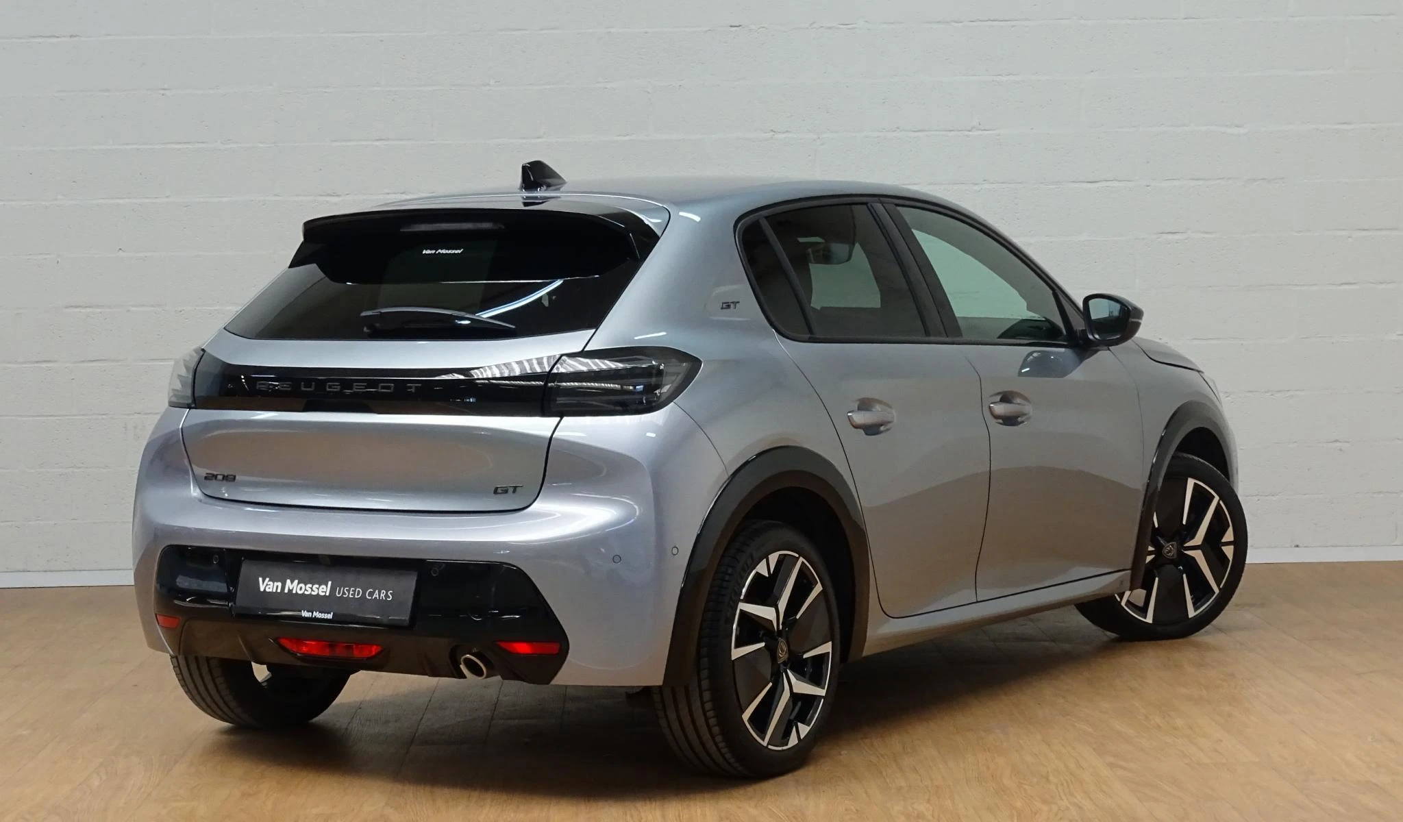Peugeot-208-image-2