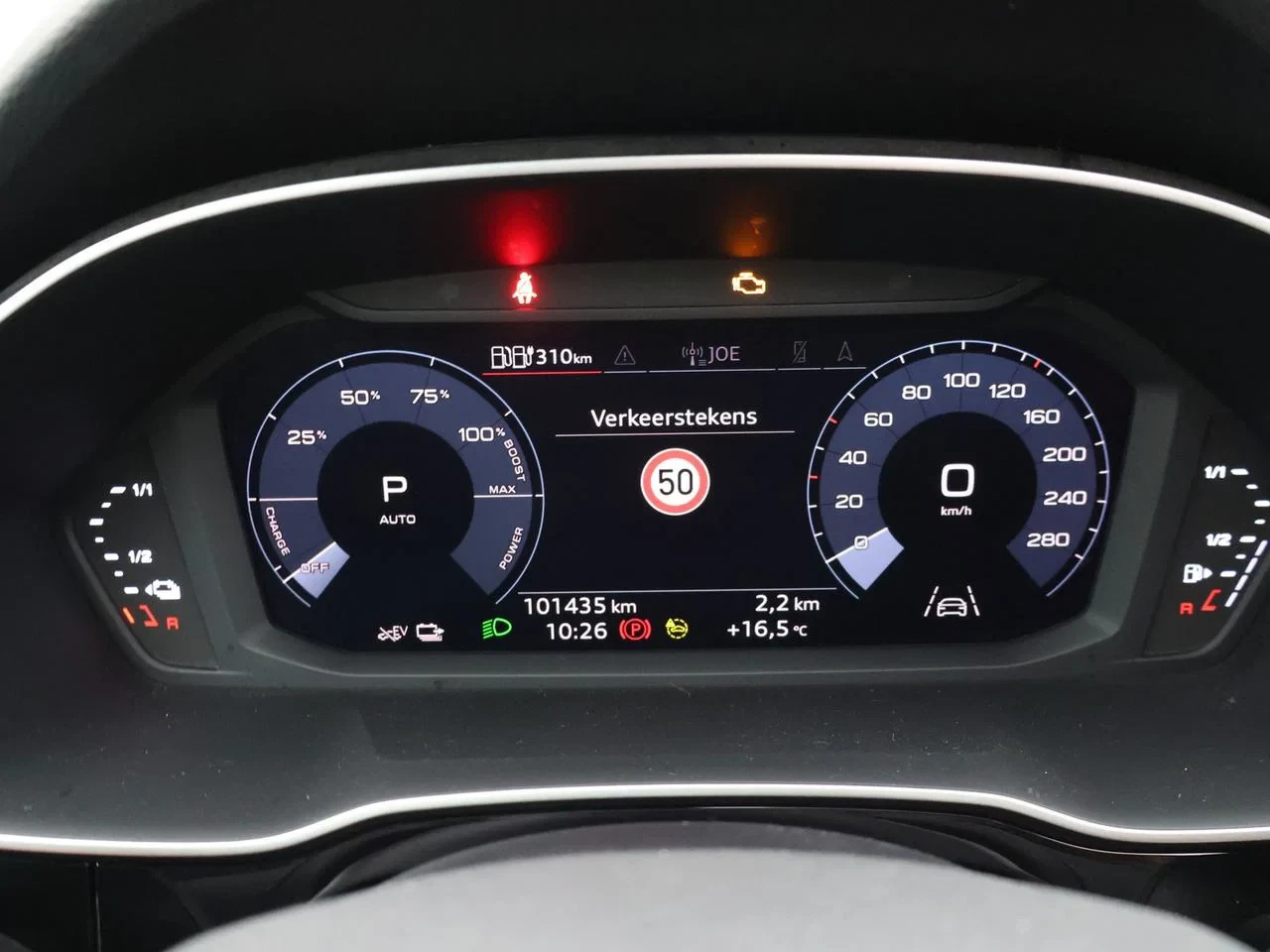Audi-Q3-image-14