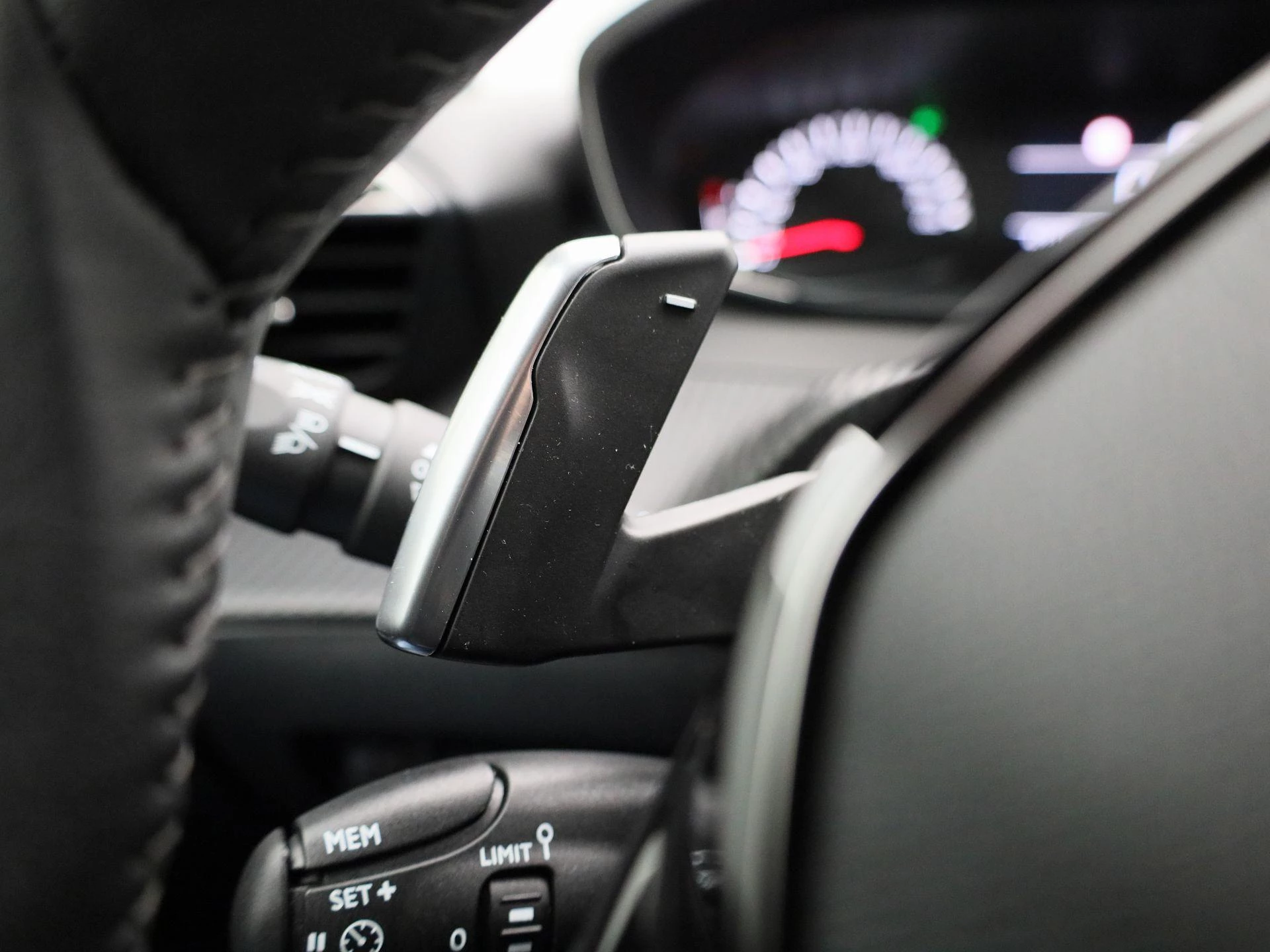 Peugeot 2008 1.2 PureTech Active Pack