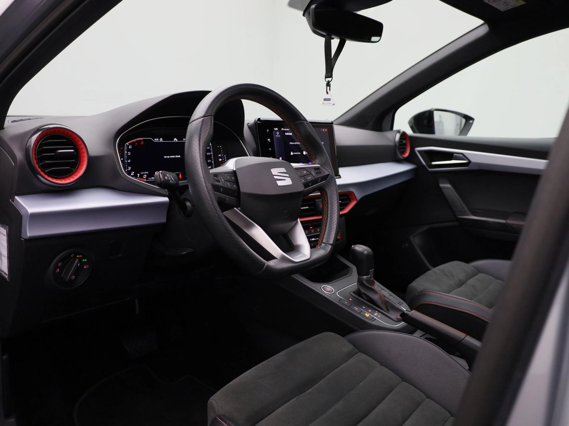 SEAT-Ibiza-image-33