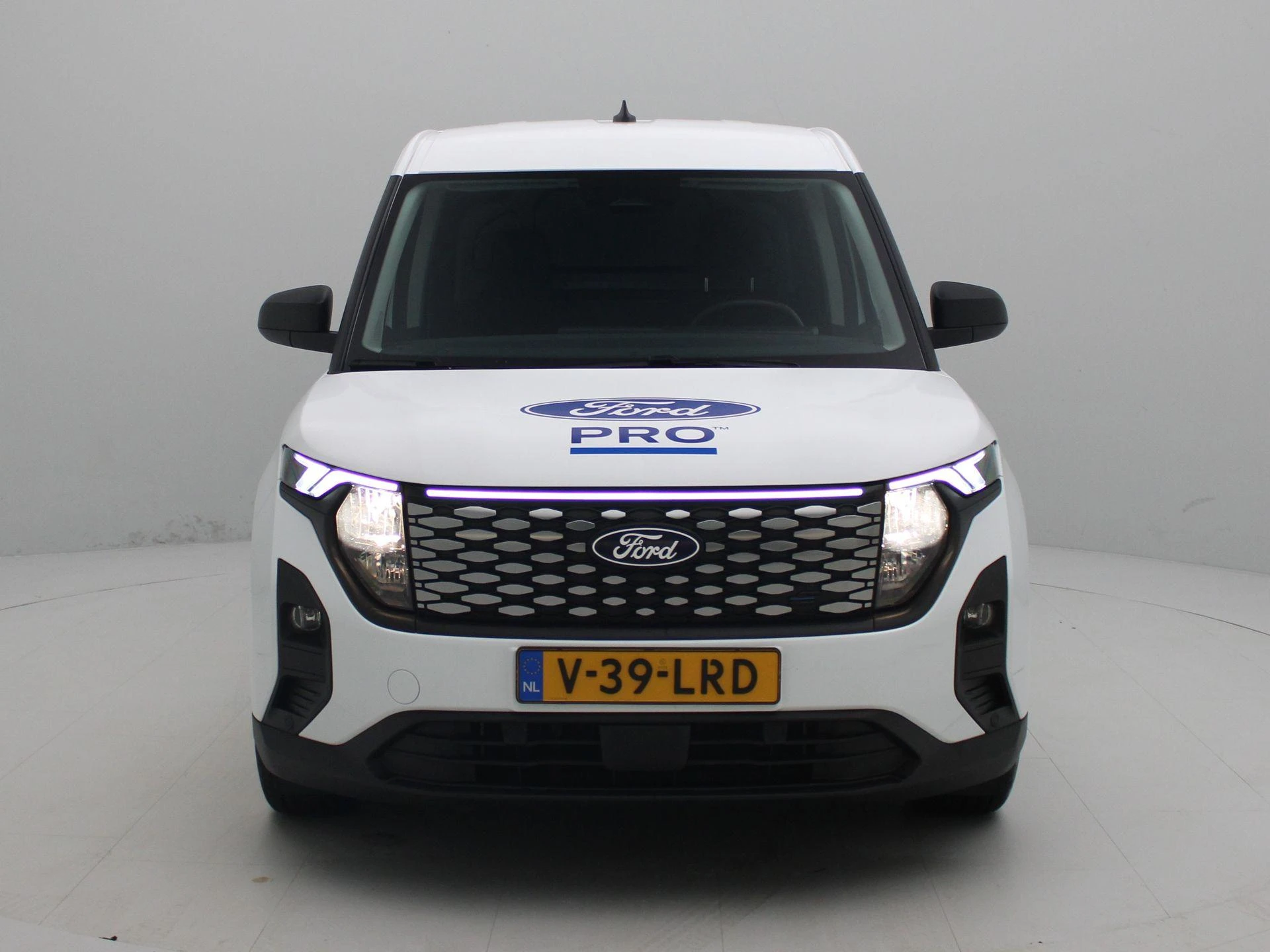 Ford-E-Transit-image-2