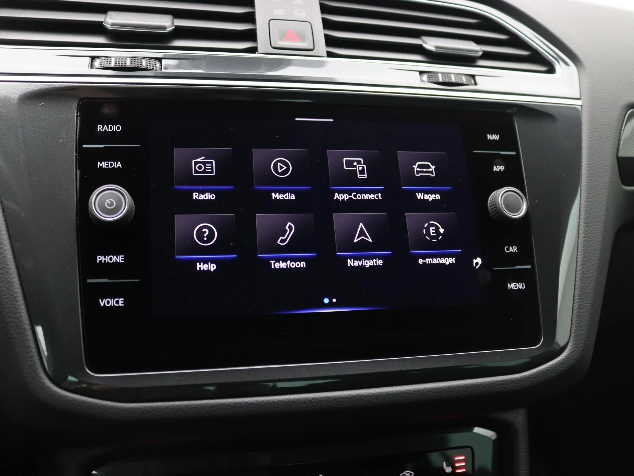 Volkswagen-Tiguan-image-31
