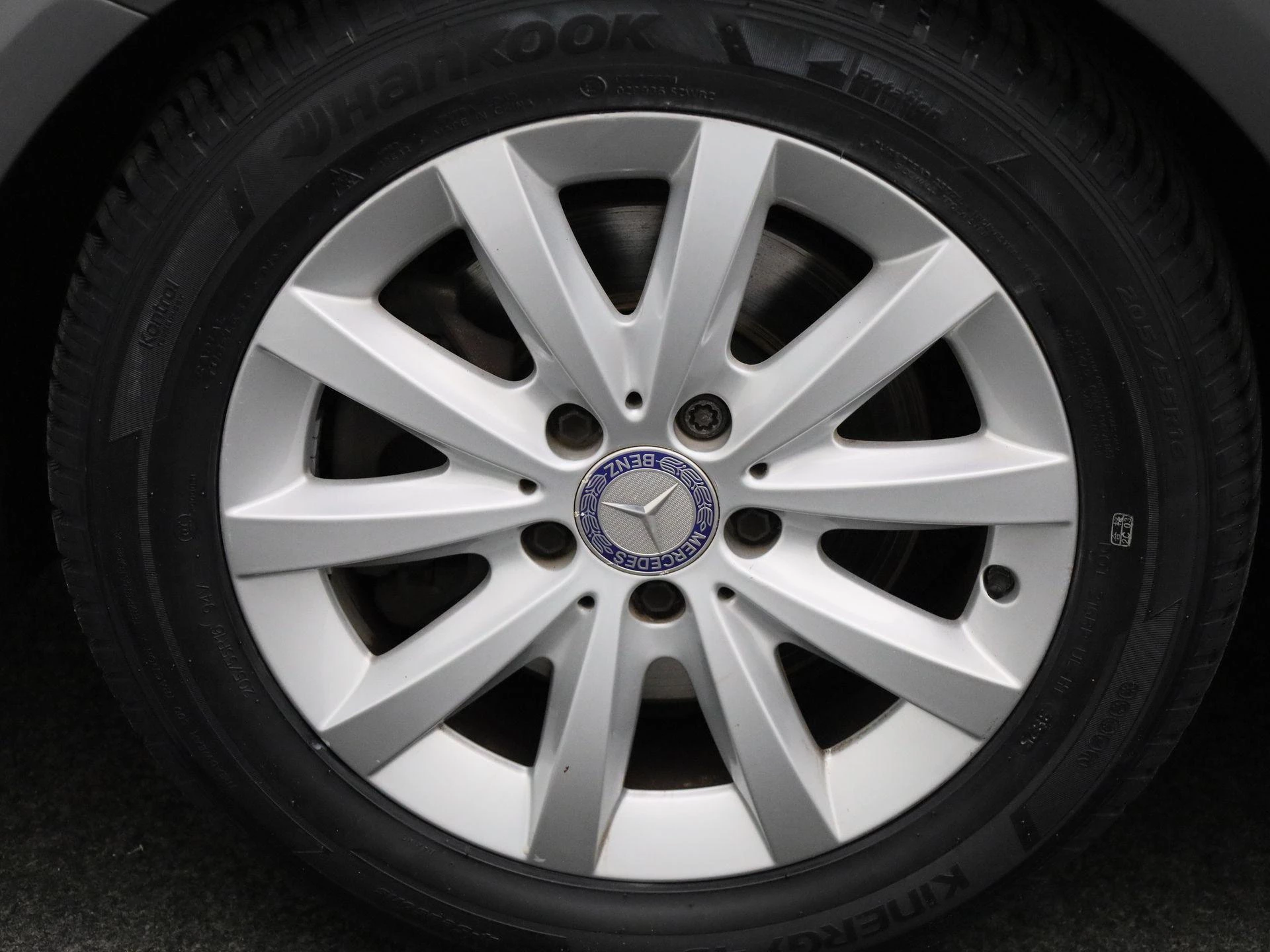 Mercedes-Benz-B-Klasse-image-11