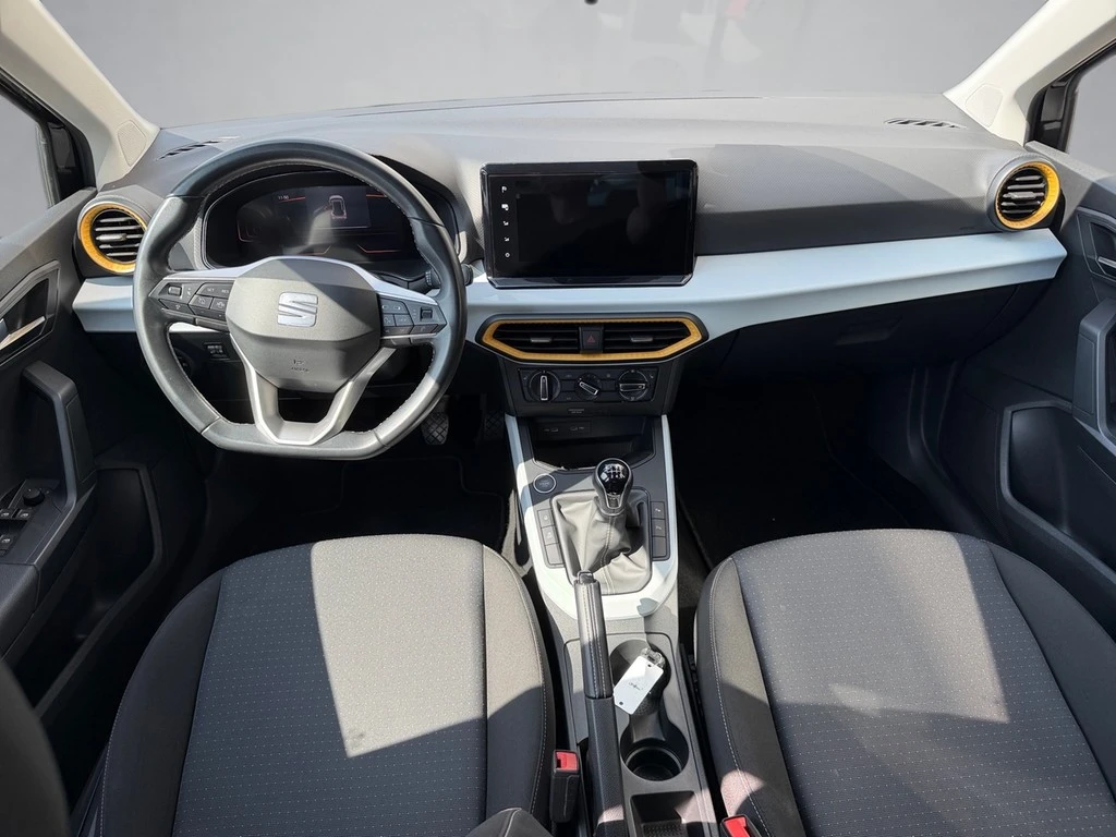 SEAT-Arona-image-7