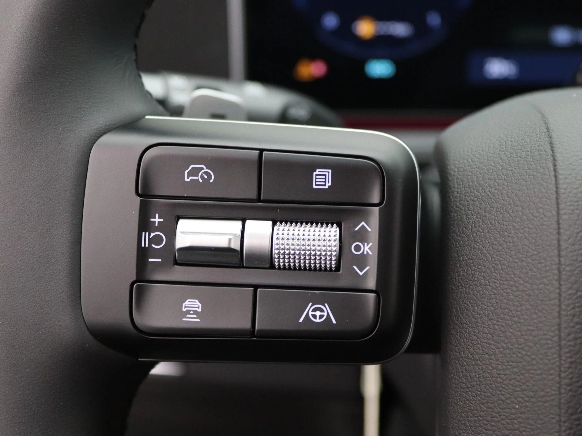 Hyundai-Santa Fe-image-24