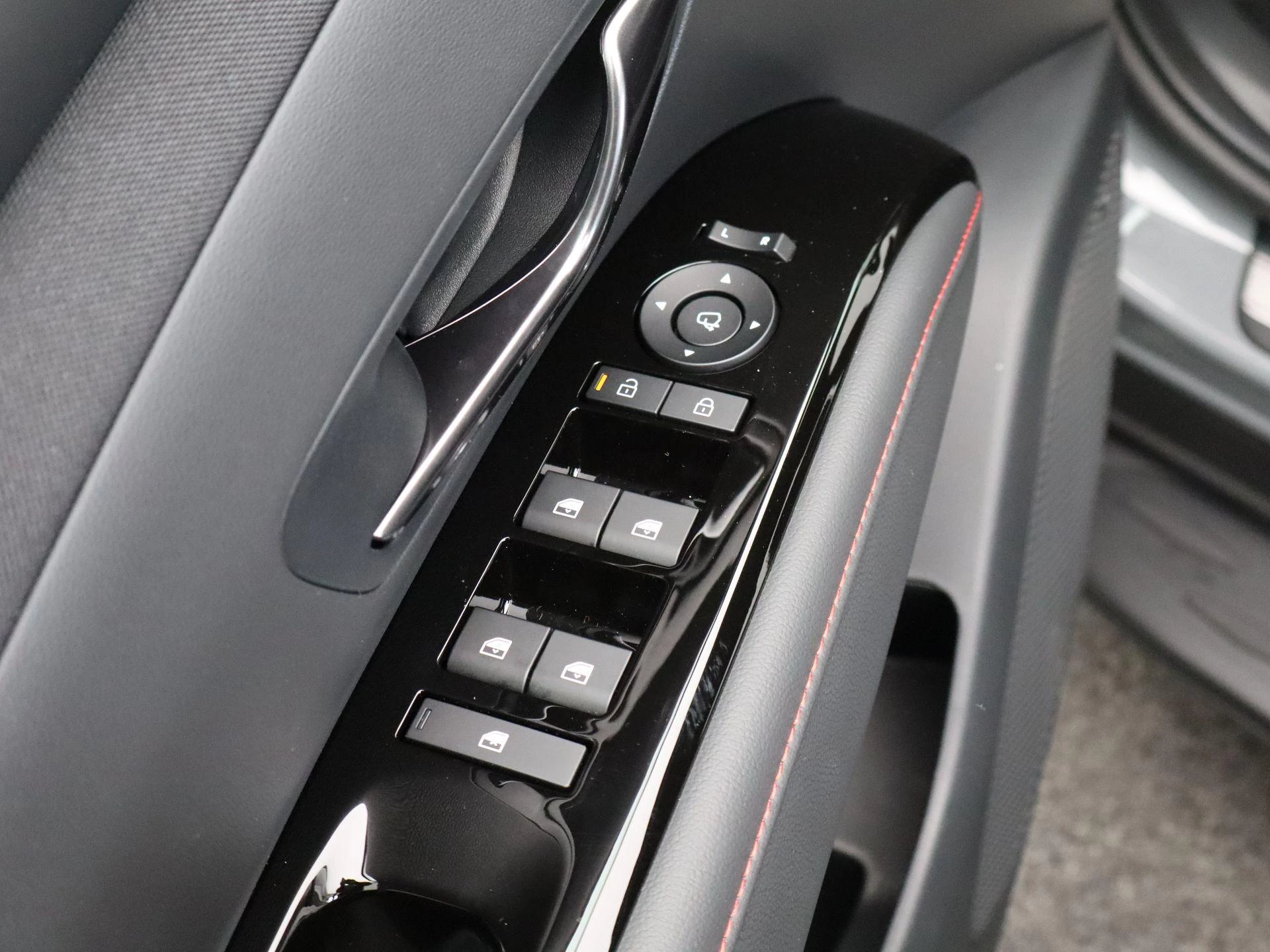 Hyundai Tucson 1.6 T-GDI PHEV N Line Business Automaat |