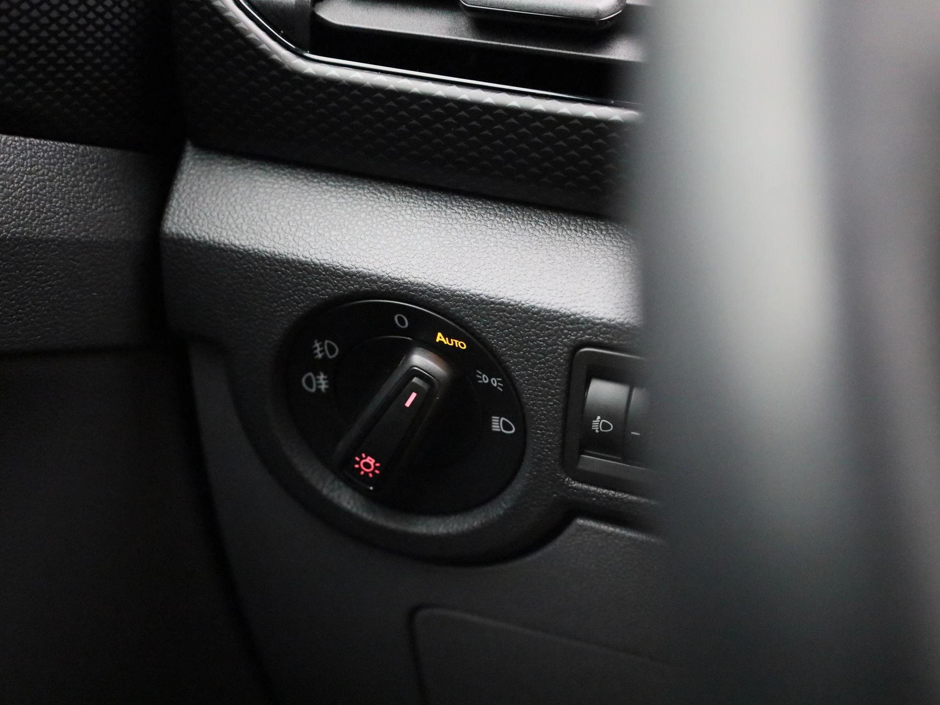 Volkswagen-T-Cross-image-22