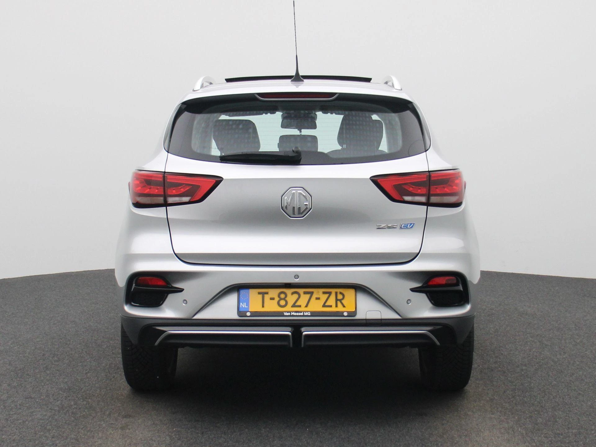 MG-ZS EV-image-4