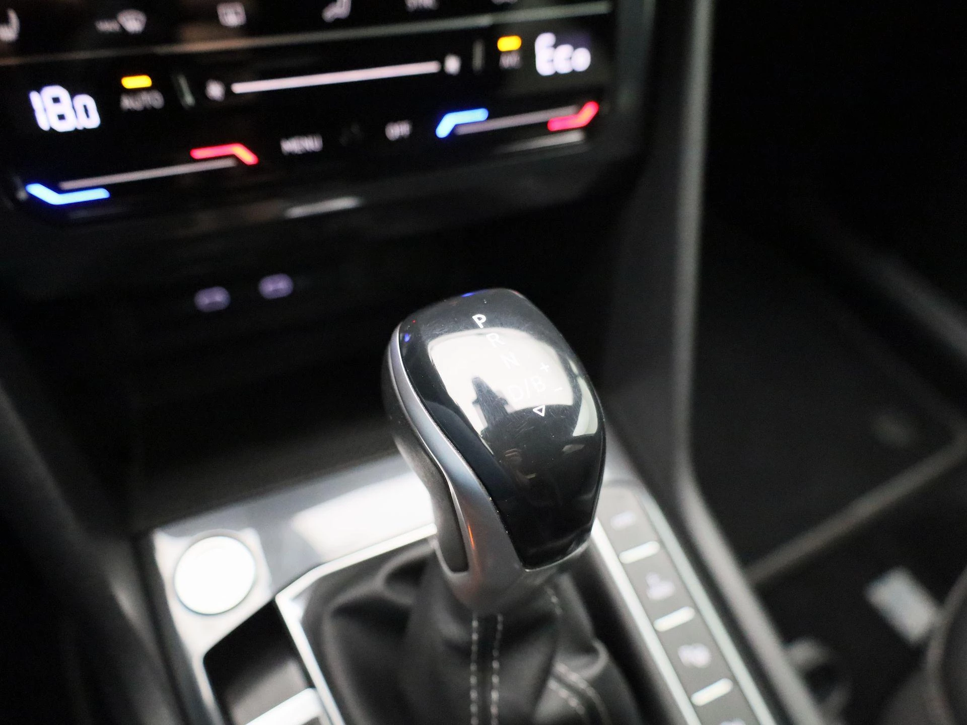 Volkswagen Tiguan 1.4 TSI eHybrid R-Line Business+ 245 PK|