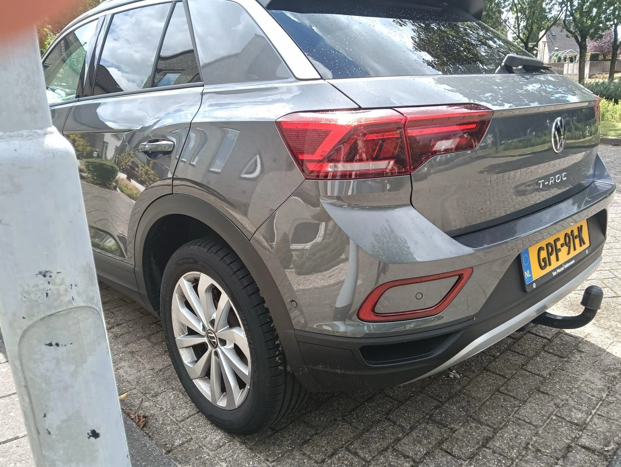 Volkswagen-T-Roc-image-2