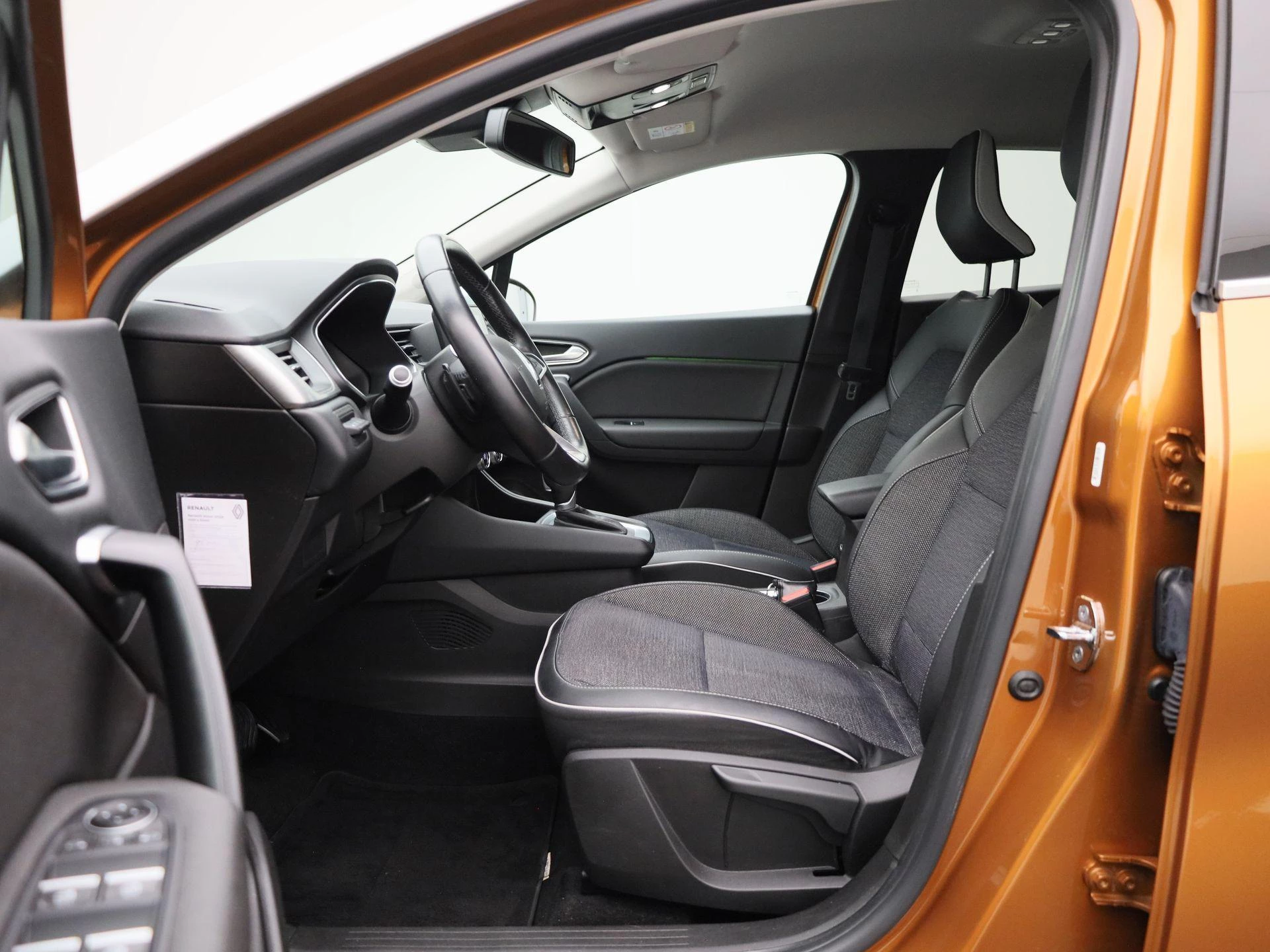 Renault-Captur-image-10