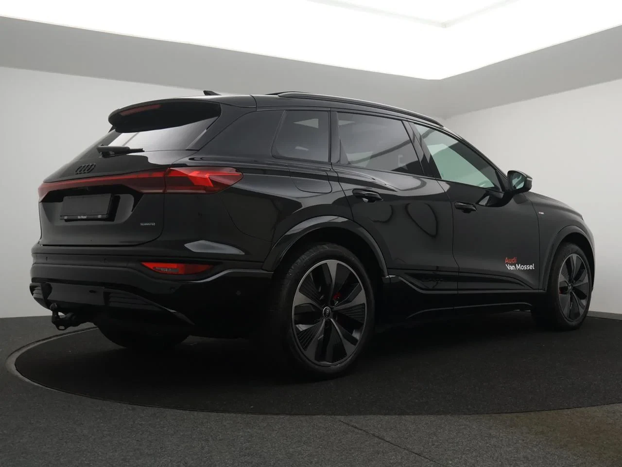Audi Q6 e-tron 100 kWh 55 Quattro Advanced // DEMO