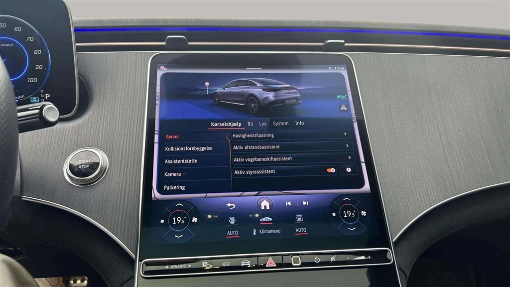 Mercedes-Benz-EQE-image-19