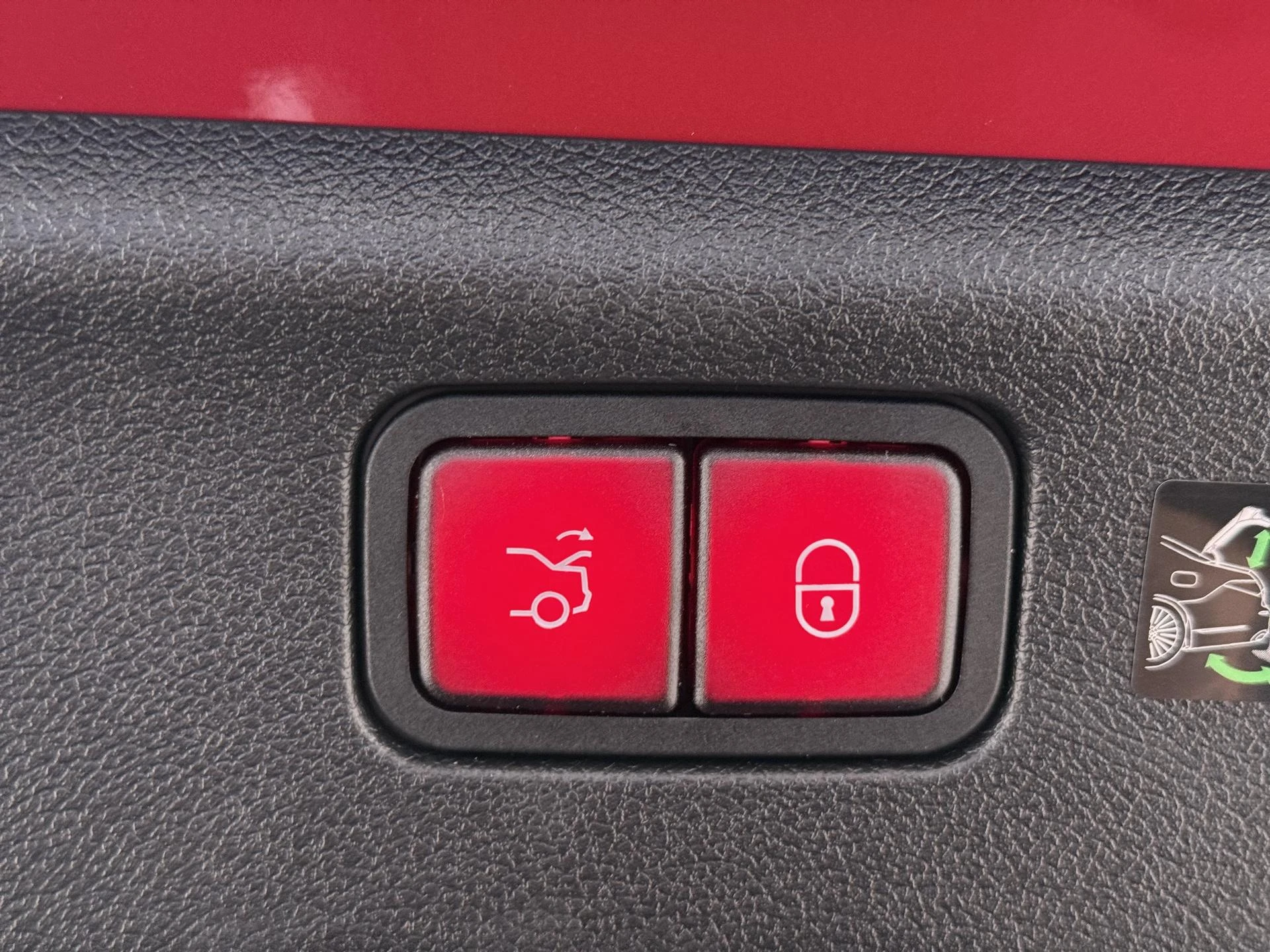 Mercedes-Benz-C-Klasse-image-29