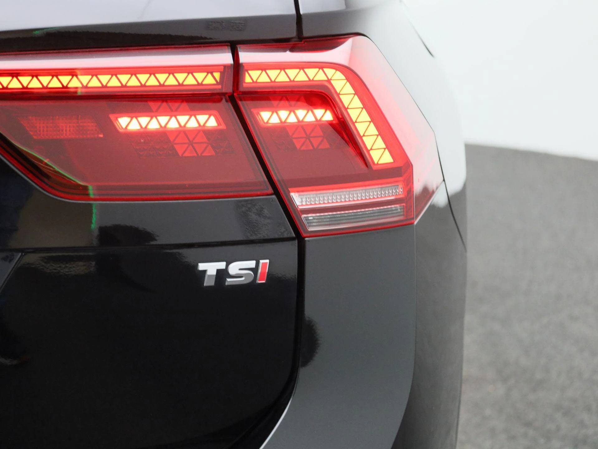 Volkswagen-Tiguan Allspace-image-37