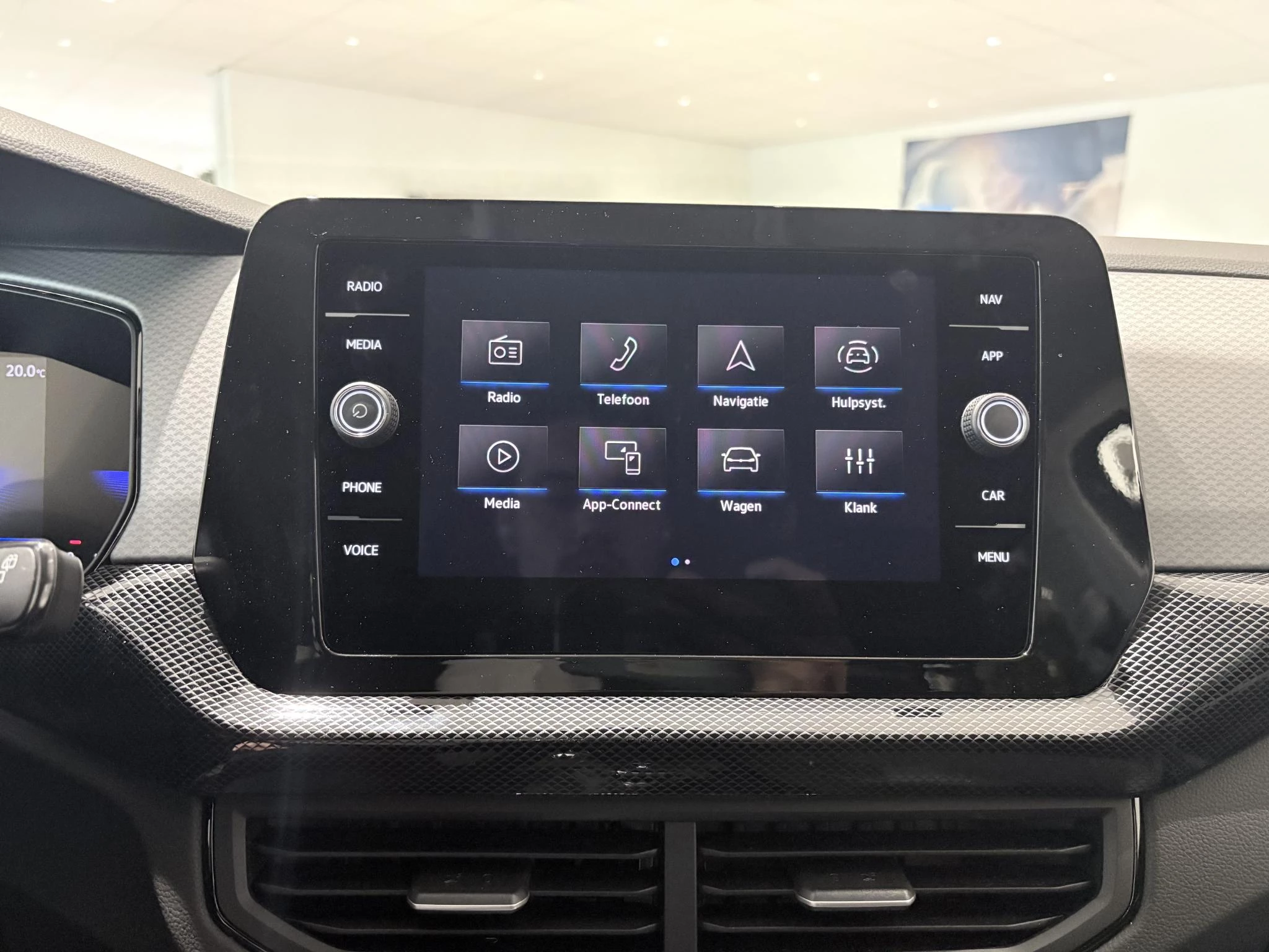 Volkswagen-T-Cross-image-17