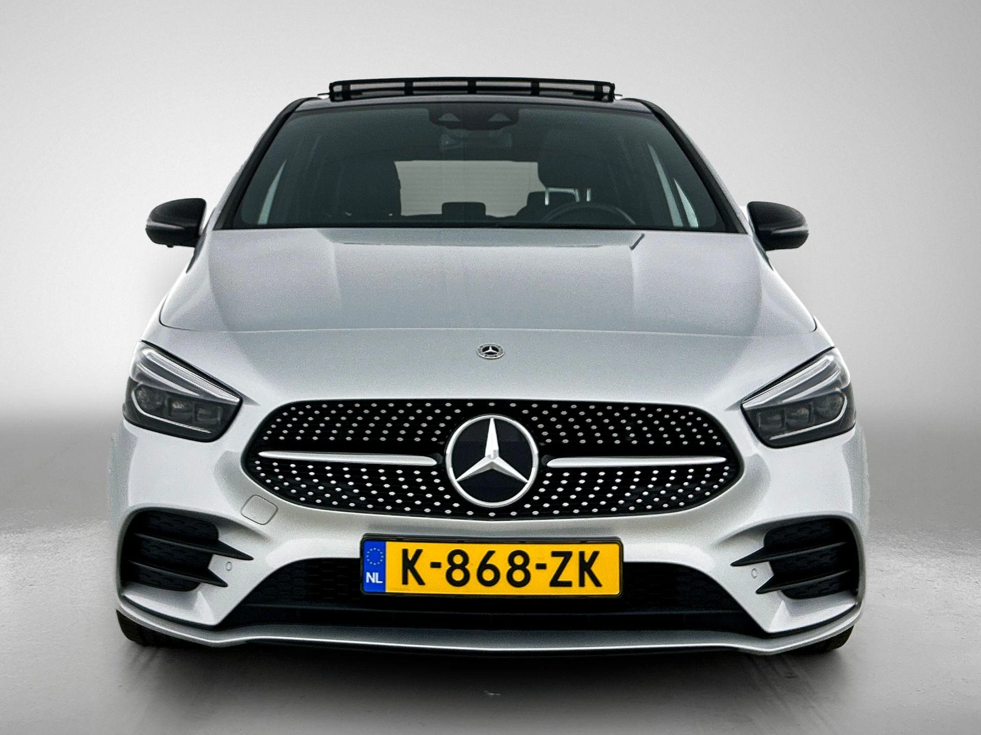 Mercedes-Benz-B-Klasse-image-4