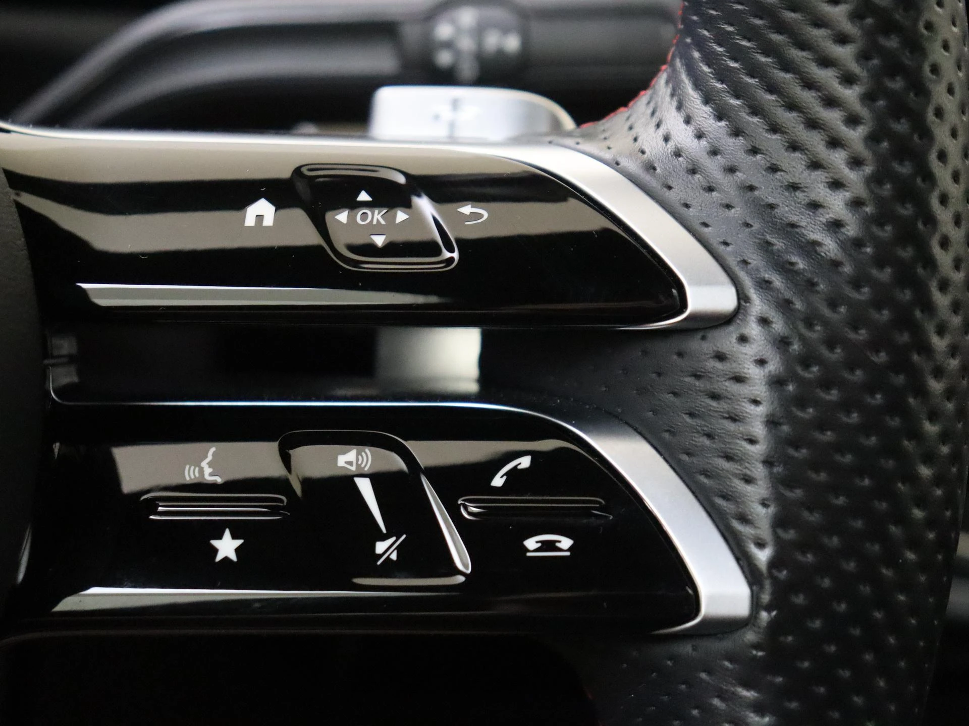 Mercedes-Benz CLA 250 e Star Edition AMG Line Plus