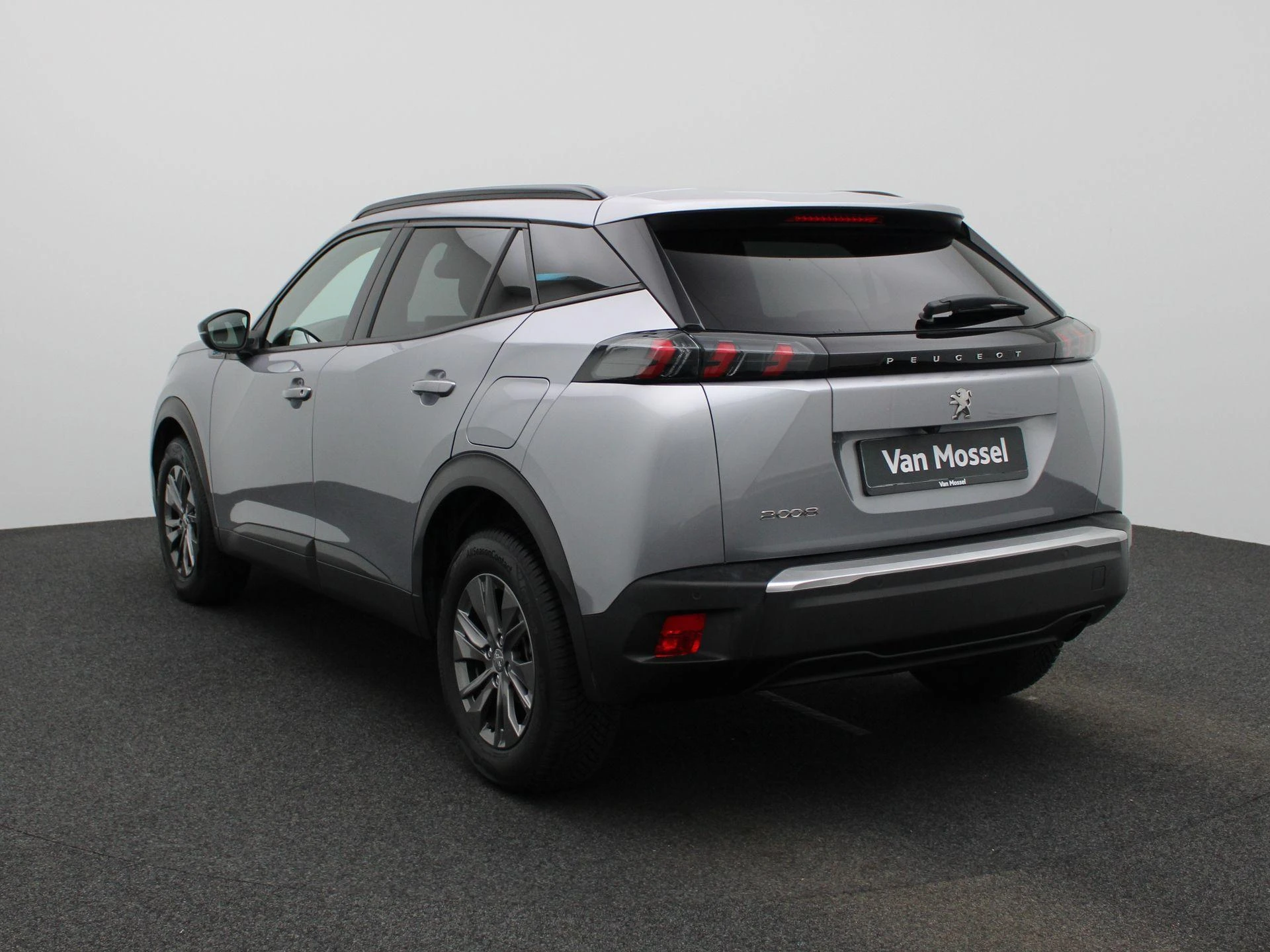 Peugeot-2008-image-1