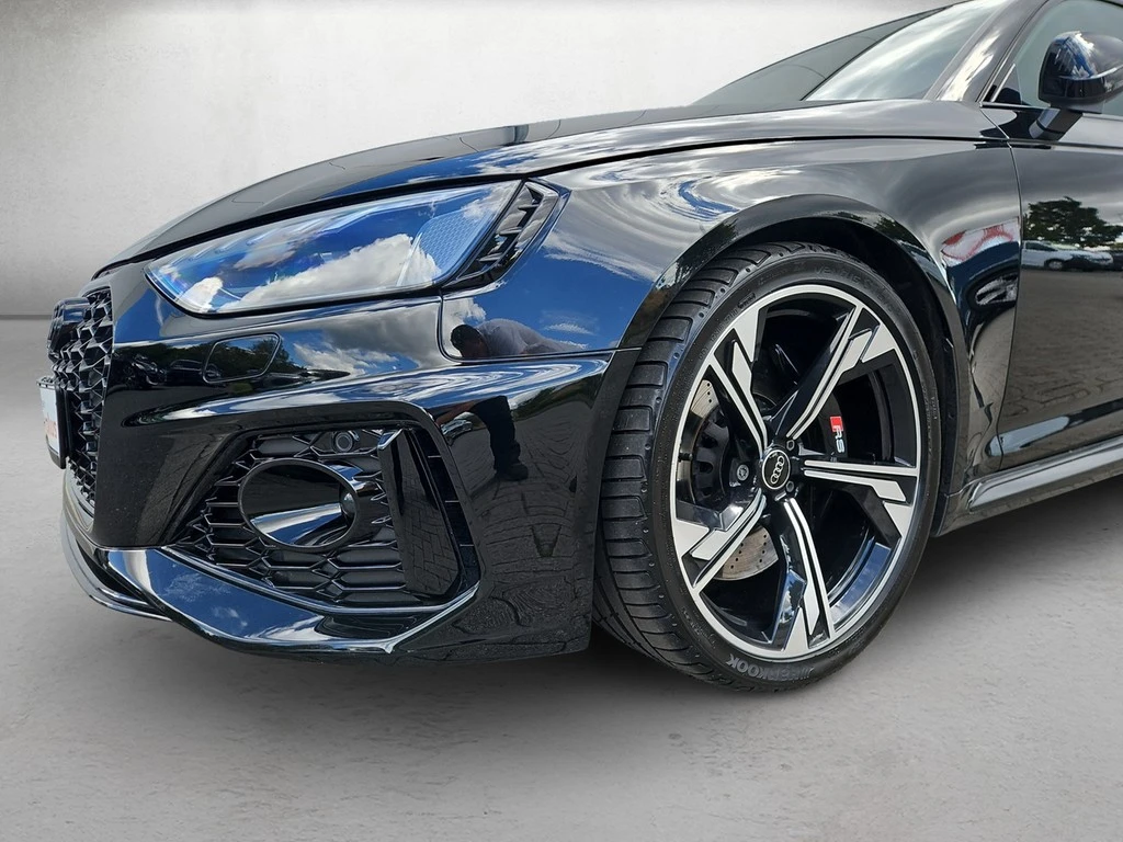 Audi-RS4-image-3