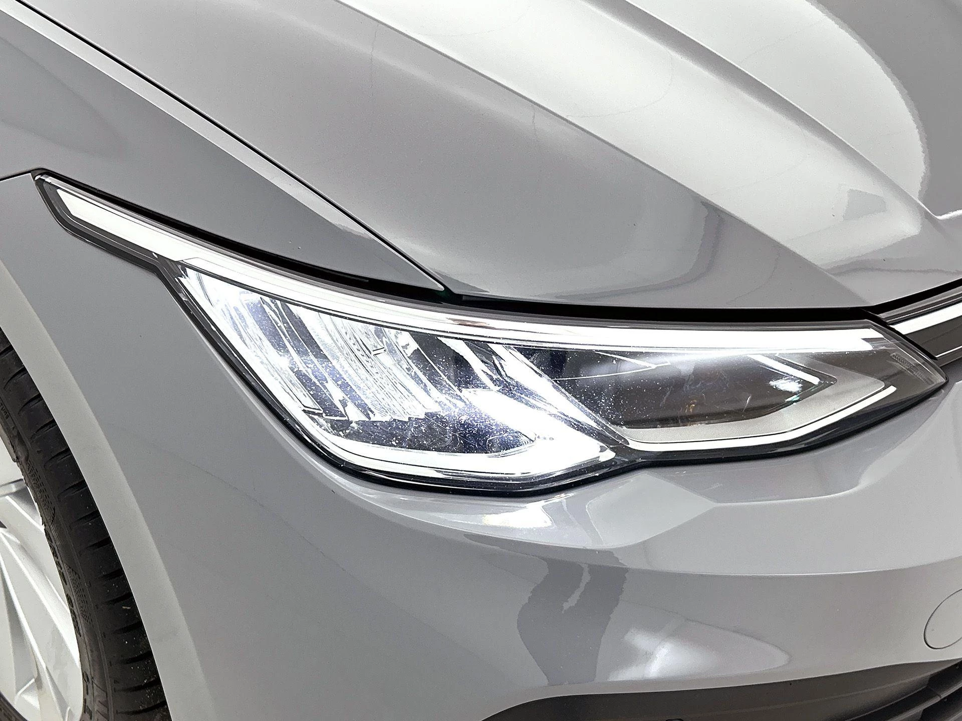 Volkswagen-Golf-image-32