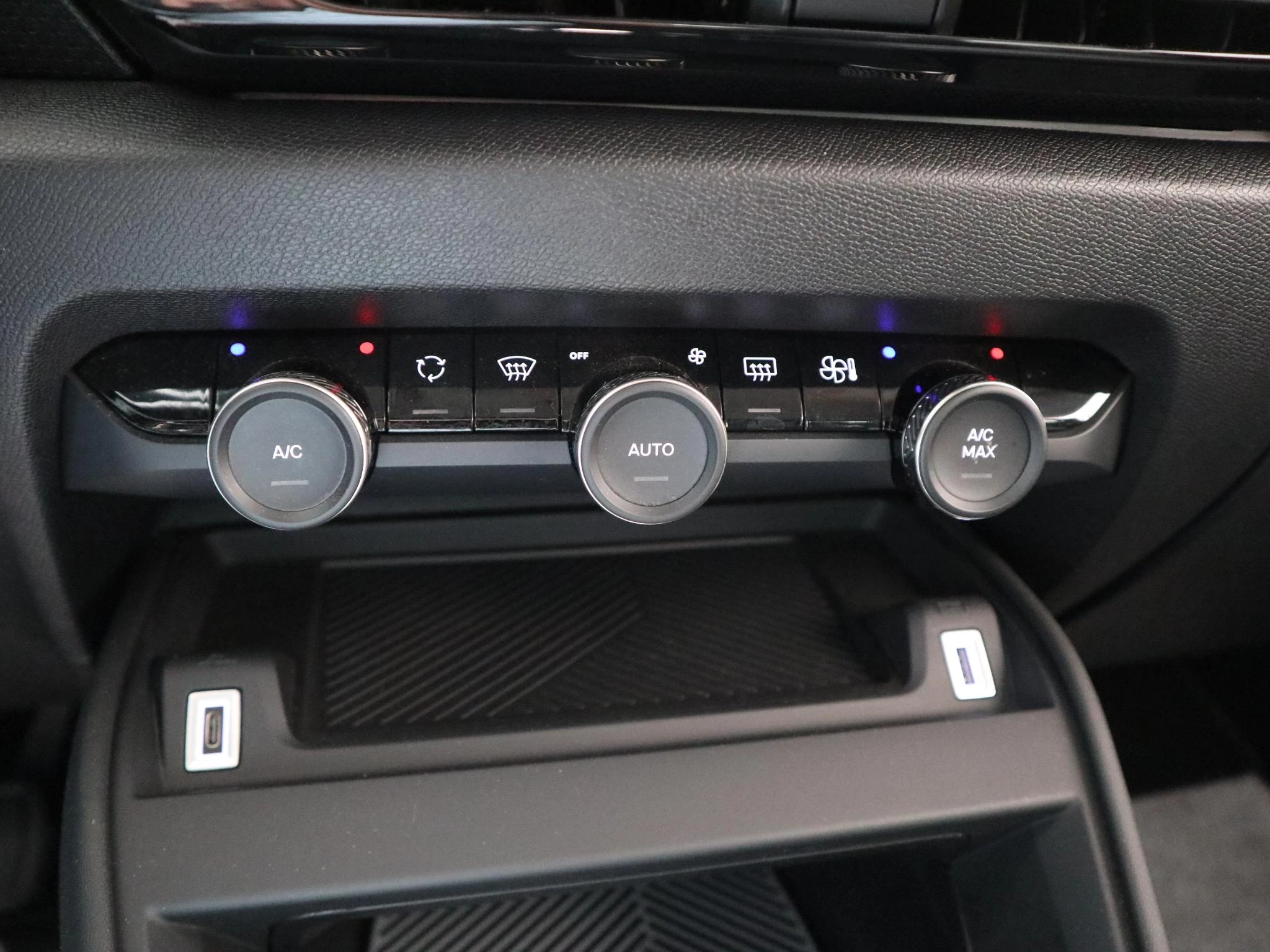 Citroën-ë-C4-image-17
