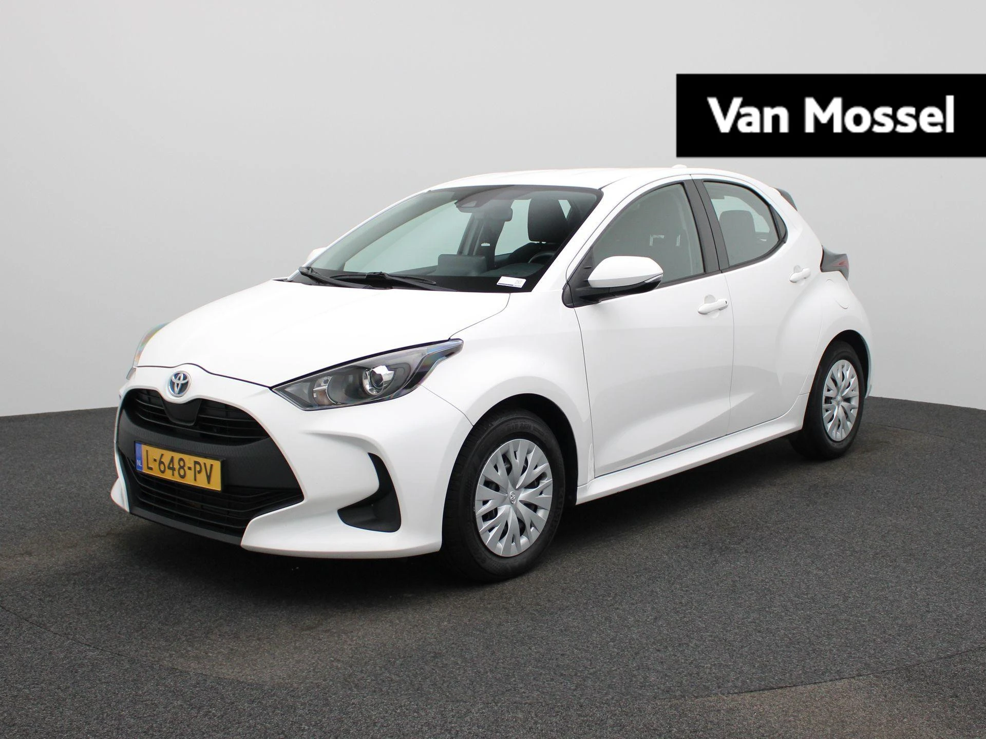 Toyota-Yaris-image-0