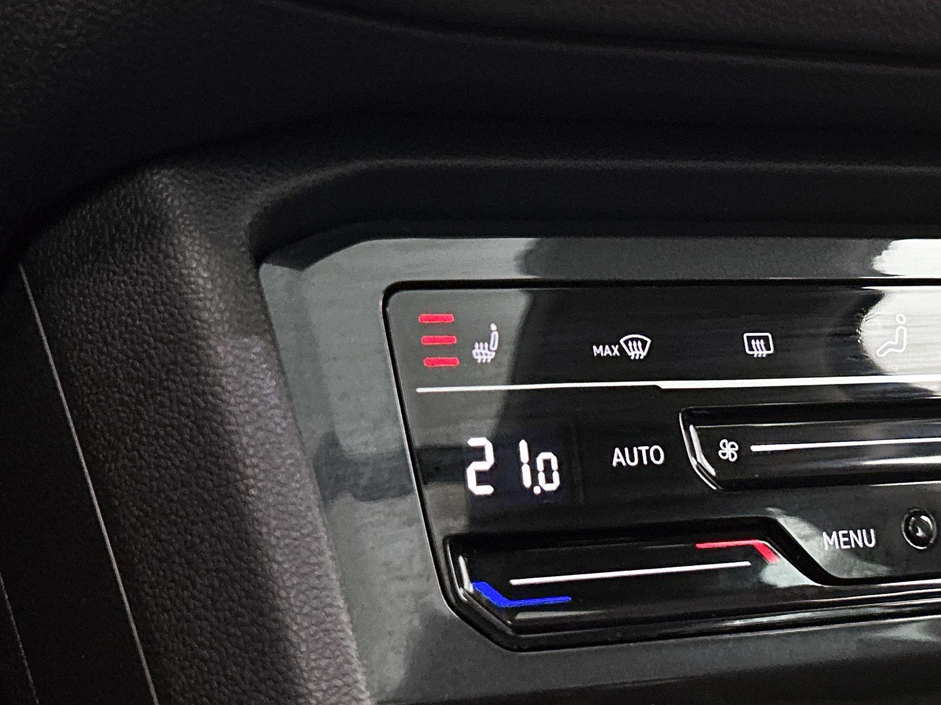 Volkswagen-Tiguan-image-7