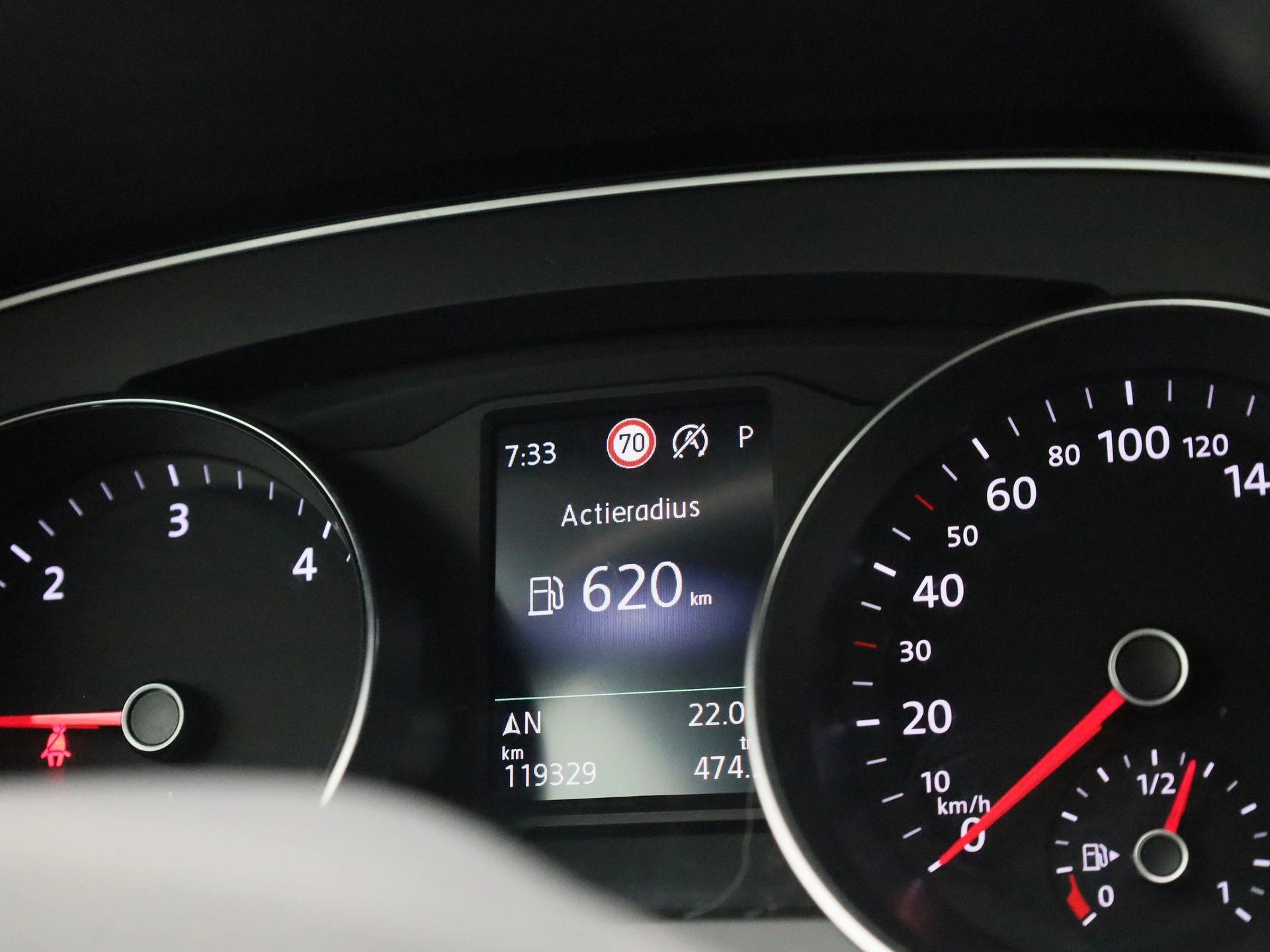 Volkswagen-Passat-image-23