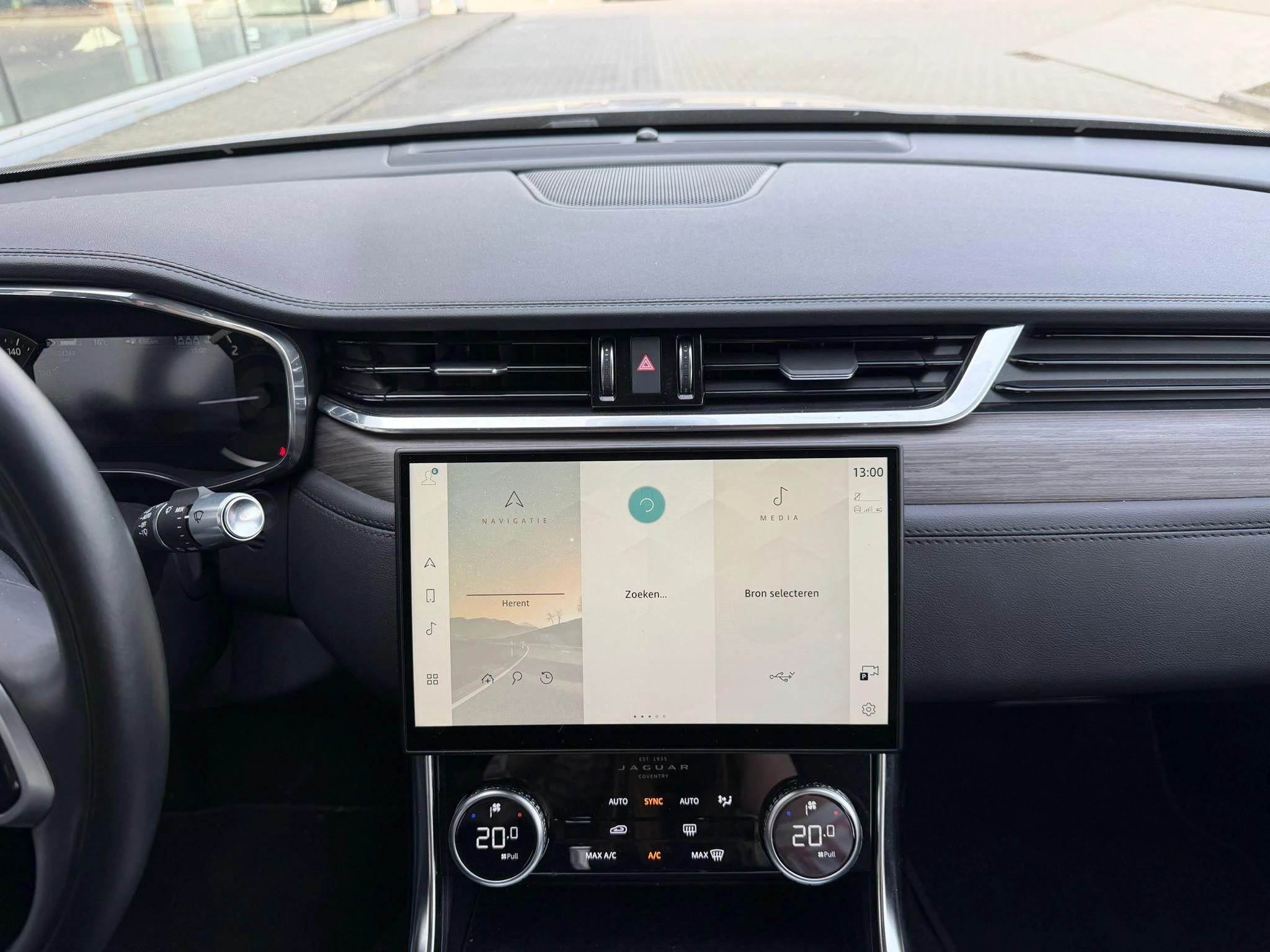 Jaguar XF D200 AWD SE