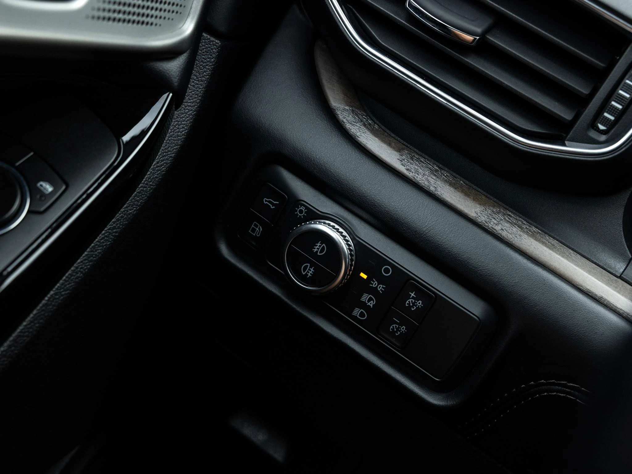 Ford-Explorer-image-11