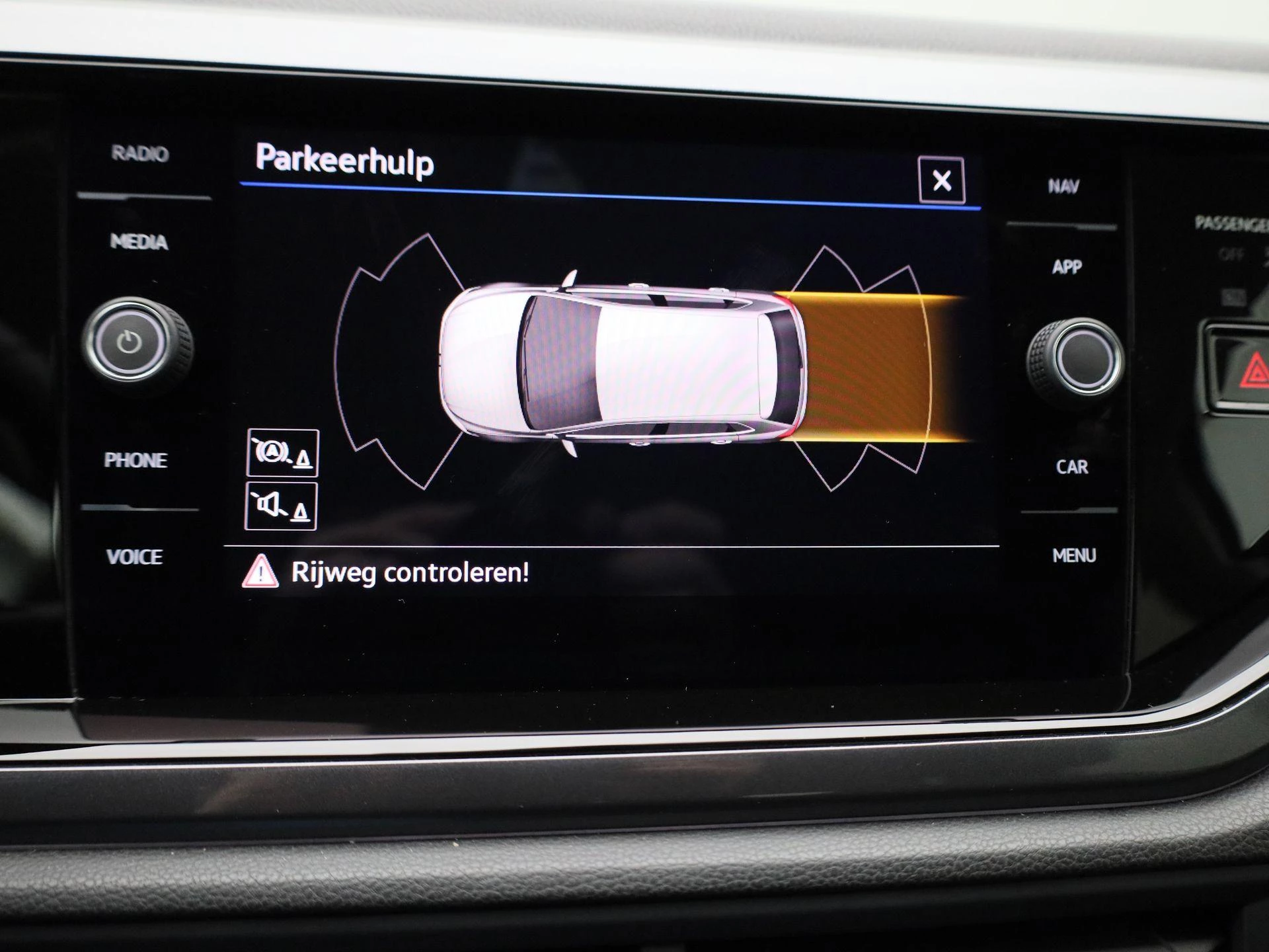 Volkswagen-Polo-image-25
